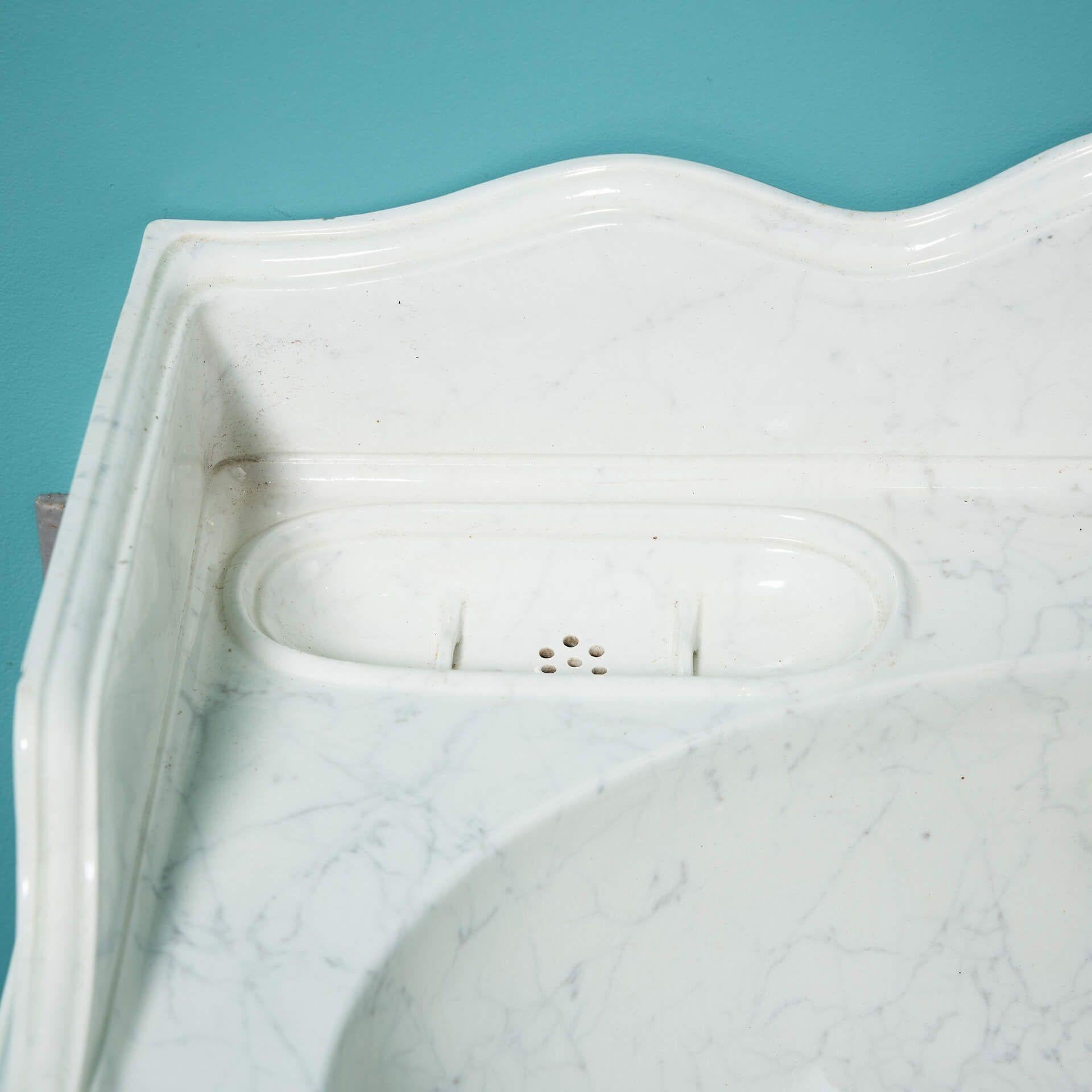 Lavabo de porcelana antigua efecto mármol con soporte Porcelana en venta