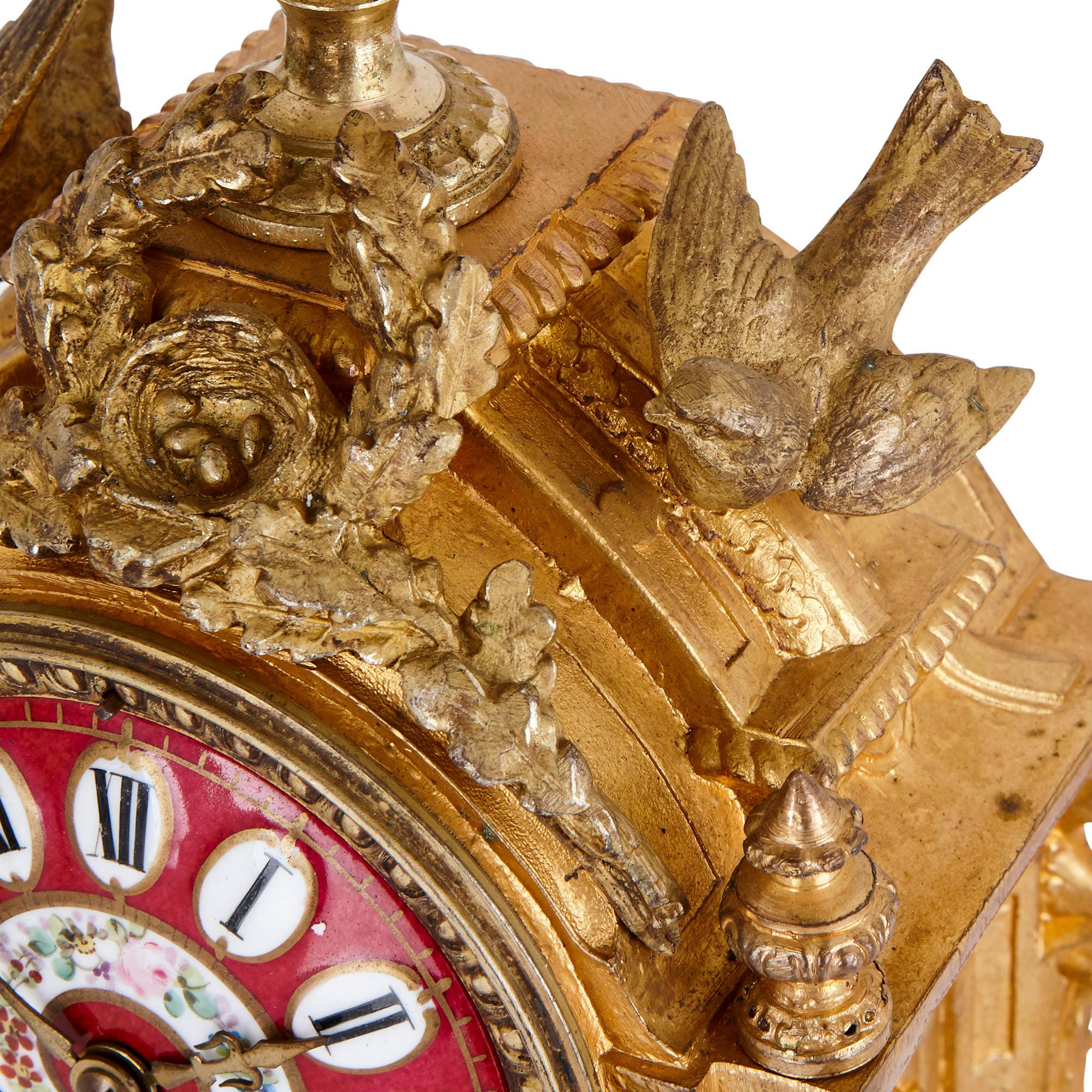 Antique Porcelain Mounted Gilt Metal Clock Set In Good Condition For Sale In London, GB