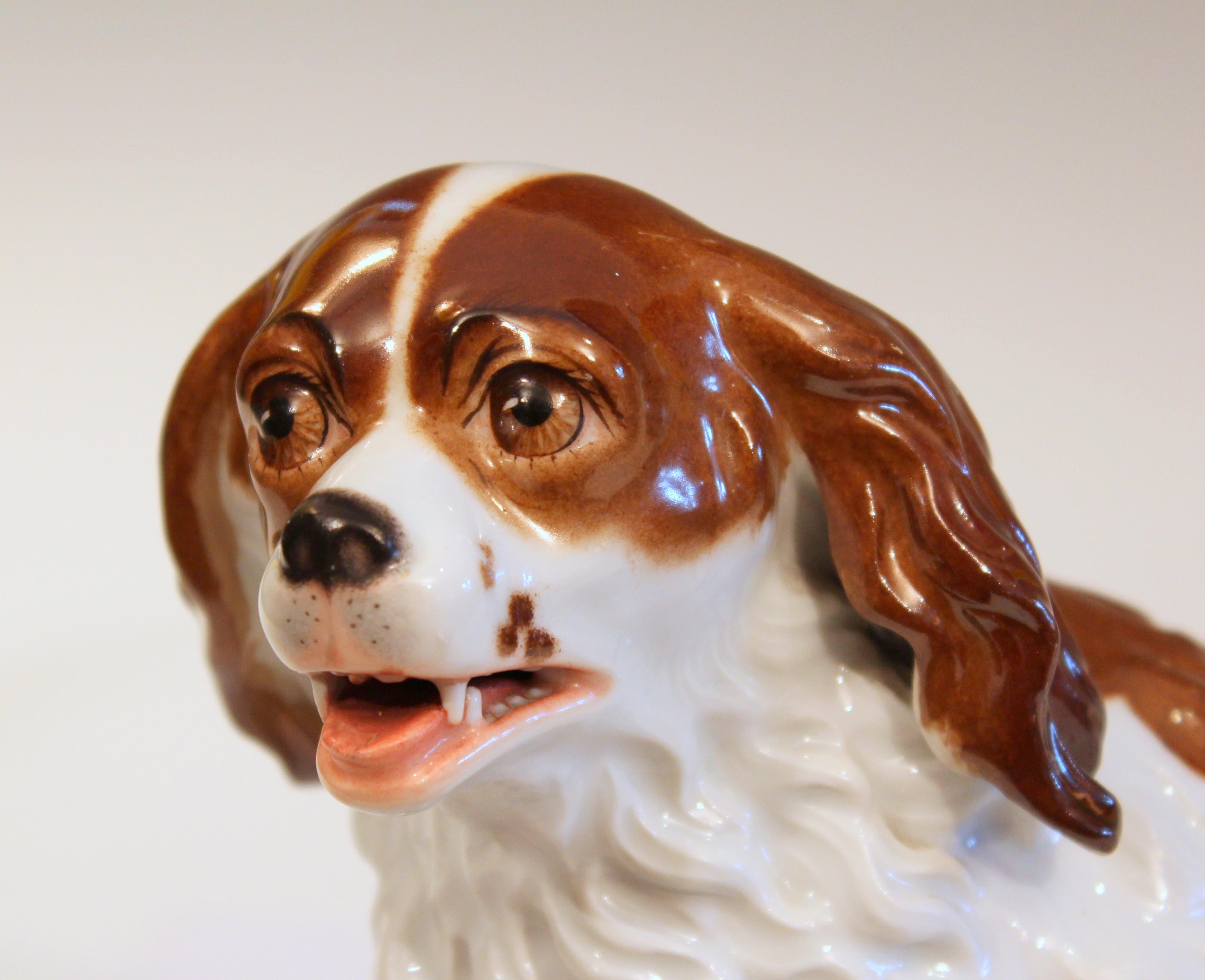 Antique Porcelain Spaniel Dog Samson Meissen Dresden Paris German French Figure In Good Condition For Sale In Wilton, CT