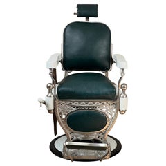 Chaise de barbier de Chicago Theo A Kochs, c. 1920