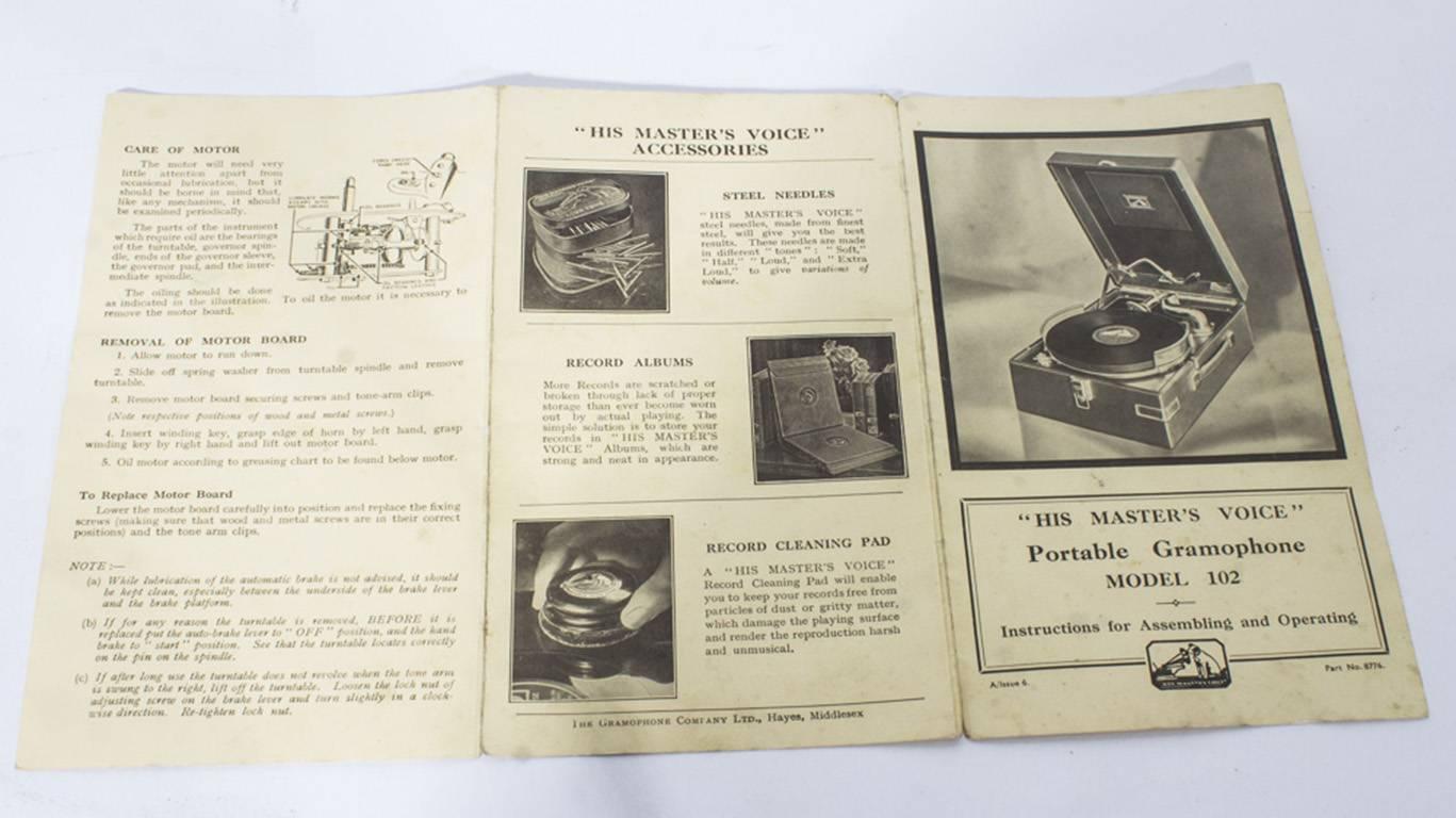 Antique Portable HMV Gramophone, Mod 102 and Disc Carrier, 1934 11