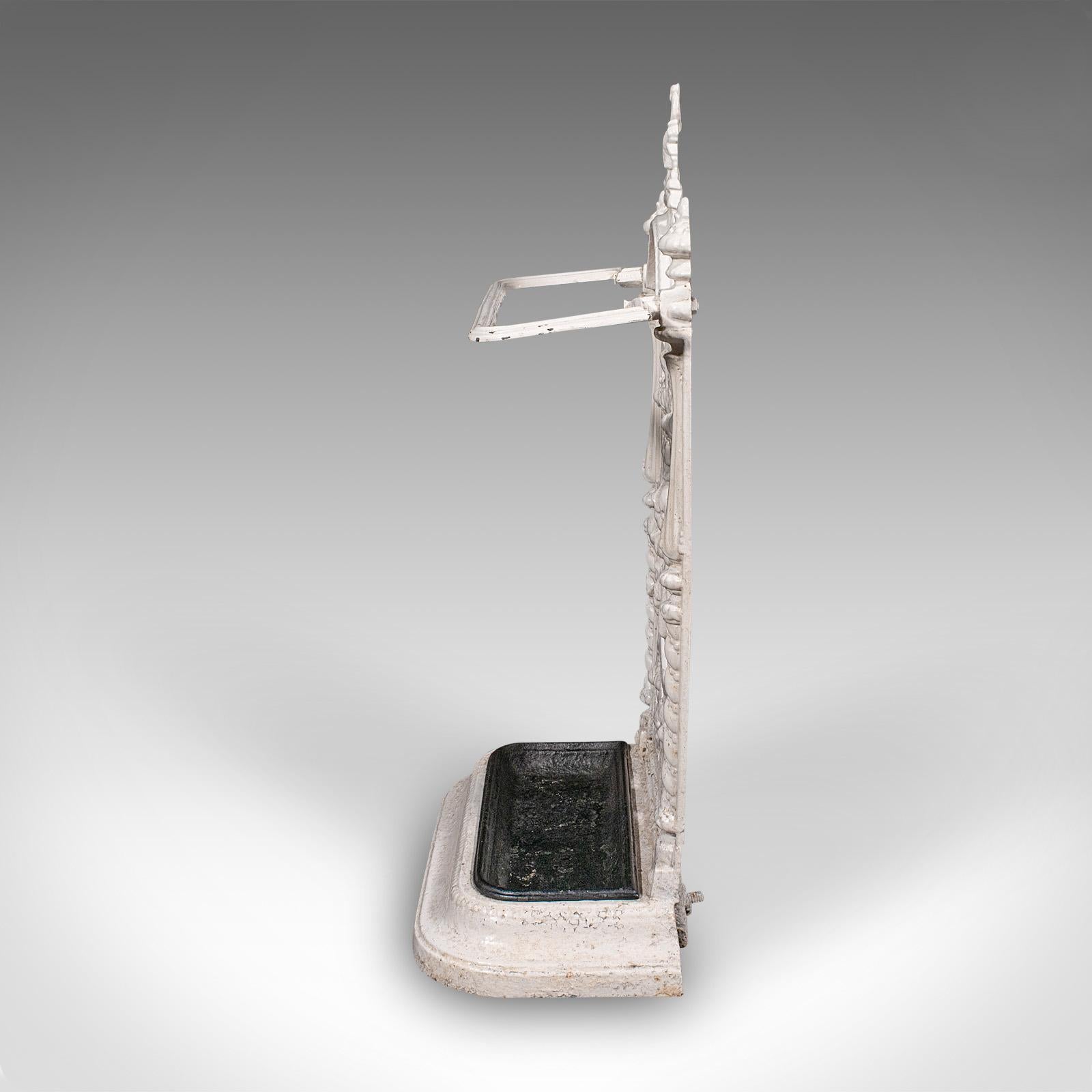 Antiker Portico Stick Stand, Englisch, Gusseisen, Halle, Umbrella Loop, Viktorianisch im Zustand „Gut“ im Angebot in Hele, Devon, GB