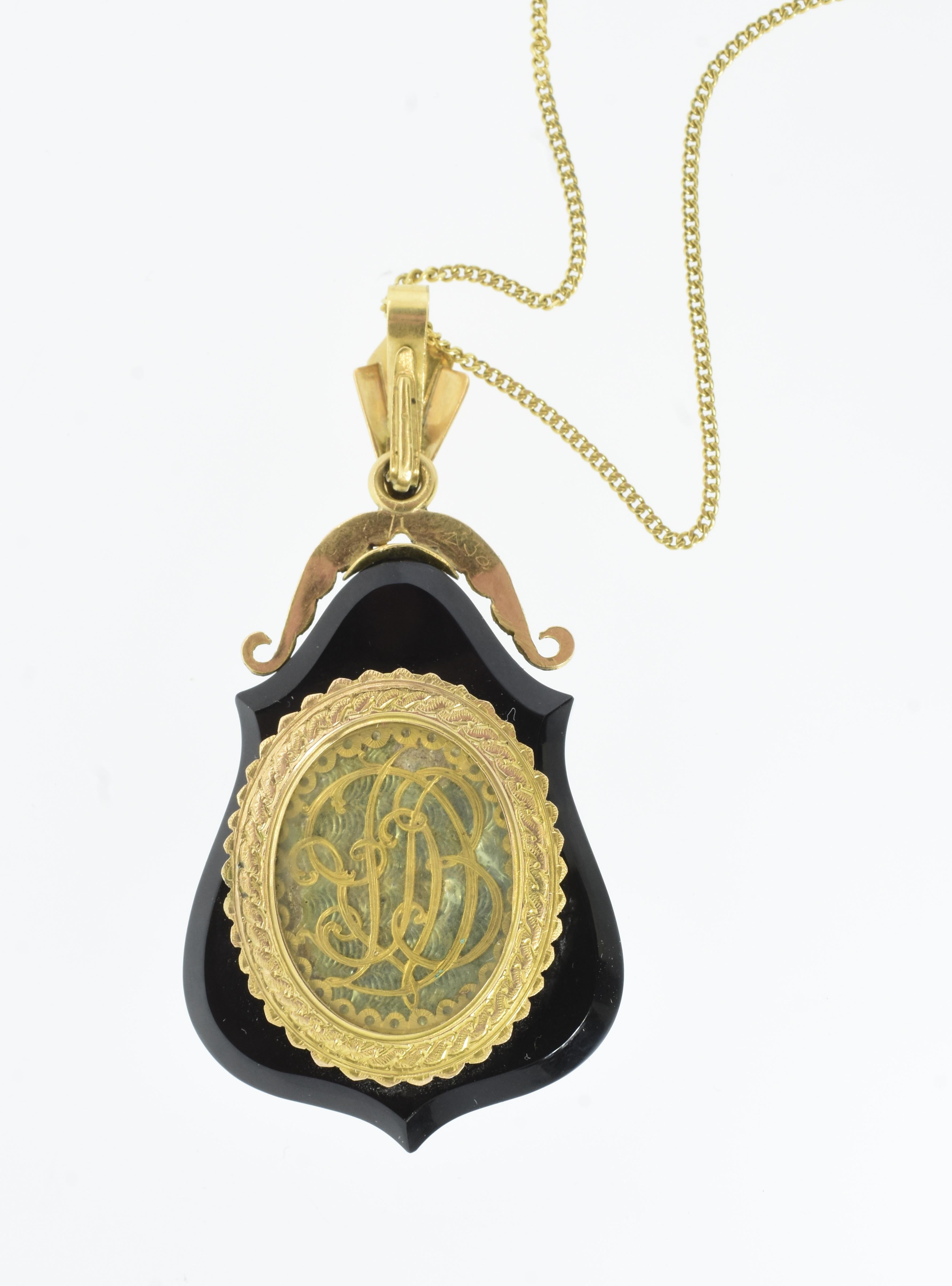 Antique Portrait Enamel, Gold and Rose cut Diamond locket Pendant, c. 1860 For Sale 3