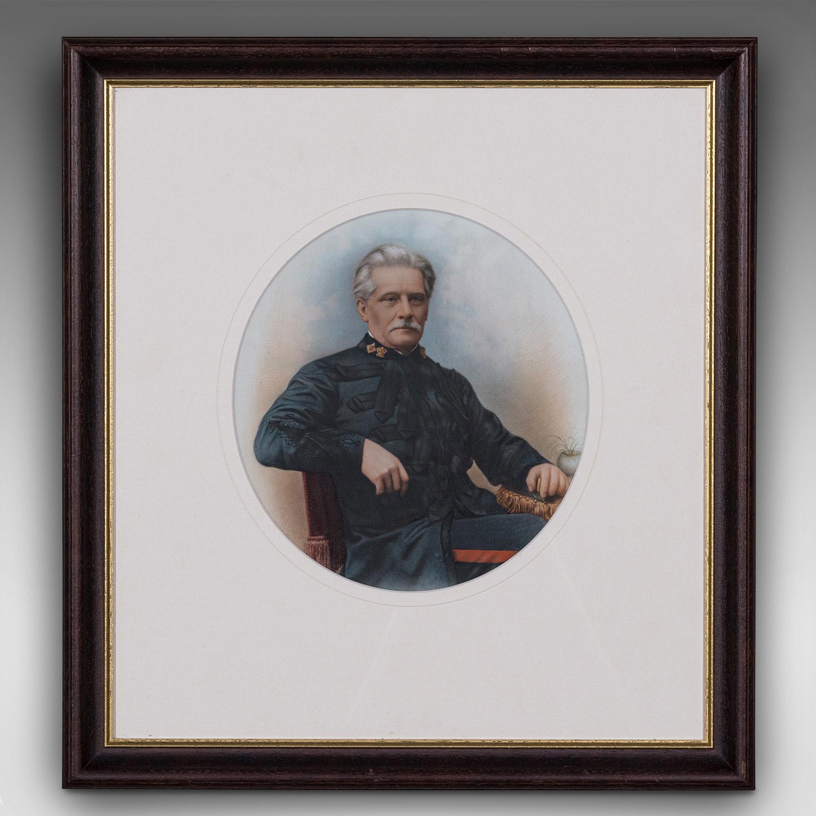 Questo è un ritratto antico. Un dipinto in ceramica inglese incorniciato, risalente al tardo periodo vittoriano, circa 1890 e oltre.

Il vice chirurgo generale John Robert Theobalds (date sconosciute - pensione concessa dalla Regina Vittoria