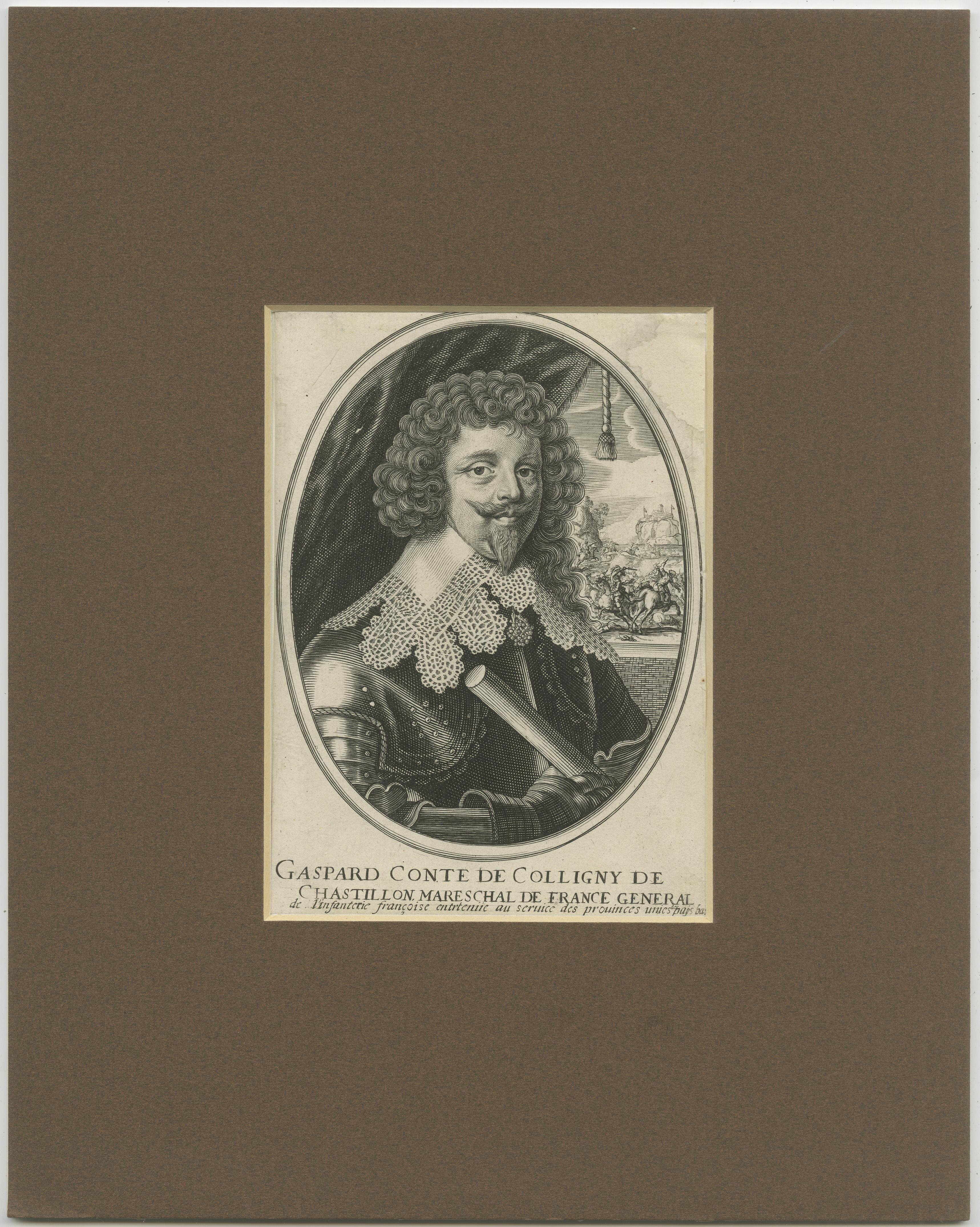 Antiker Druck mit dem Titel 'Gaspard Conte de Colligny (..)'. Porträt von Gaspard III. de Coligny, halblang, nach rechts gewandt, mit Blick nach vorn, einen Taktstock haltend, mit Schnurrbart, kleinem Bart und Liebeslocke, in Rüstung und mit Spitzen