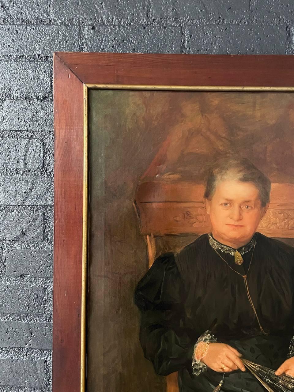 Antique Portrait Oil Painting of Old Lady In Good Condition For Sale In Los Angeles, CA