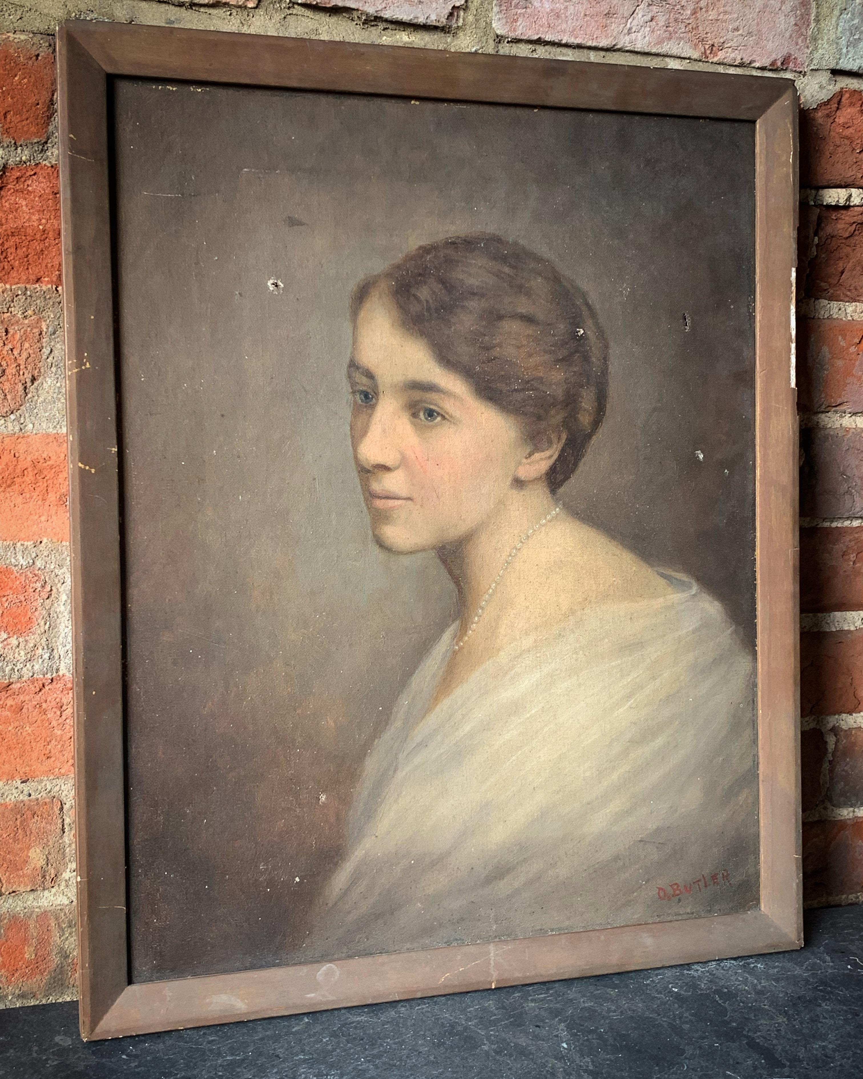 A charming antique oil on canvas portrait painting of a young woman. Circa 1900.
Please contact us for a worldwide shipping quote.