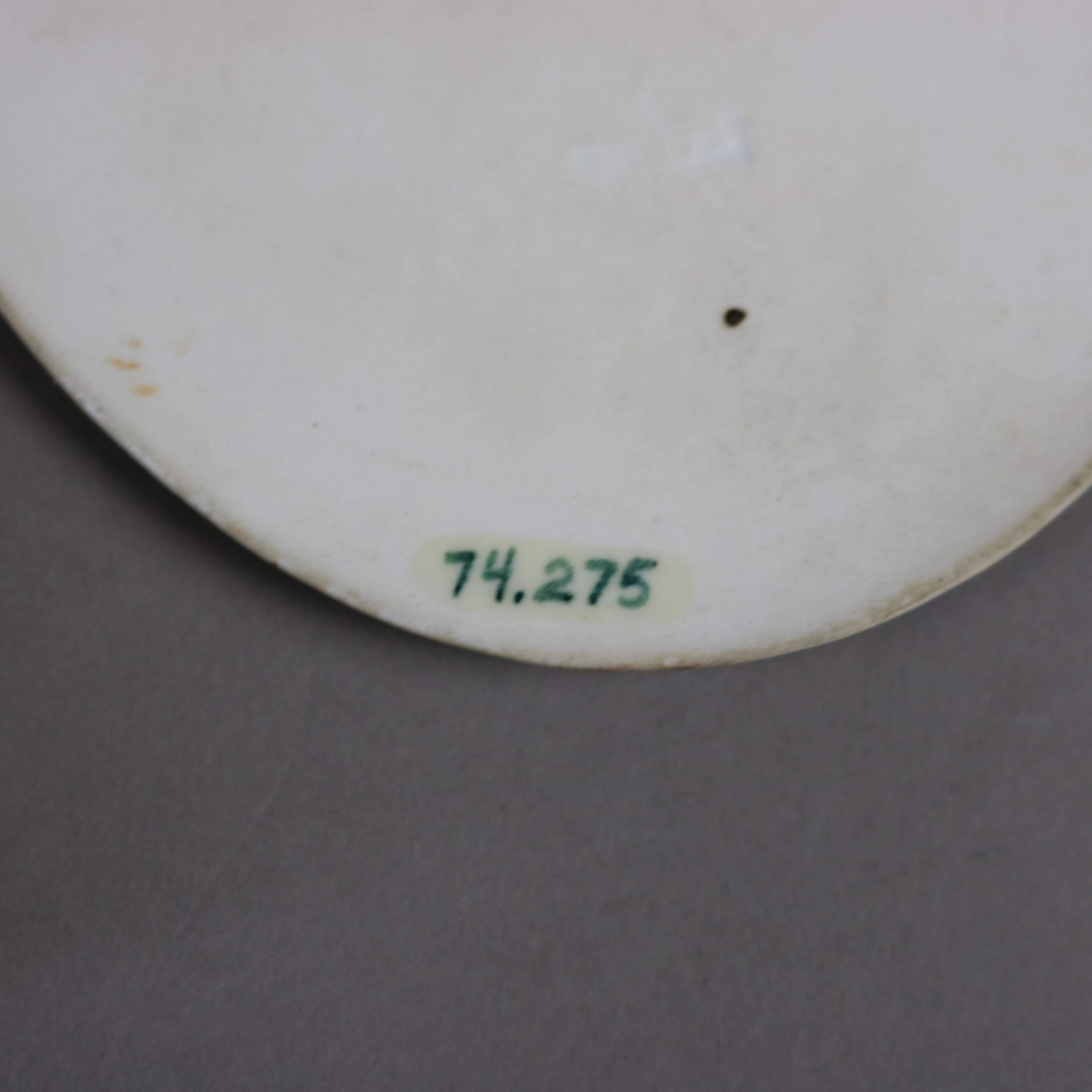 Antikes Porträtgemälde auf Porzellanplakette eines Kindes, um 1890 im Angebot 1