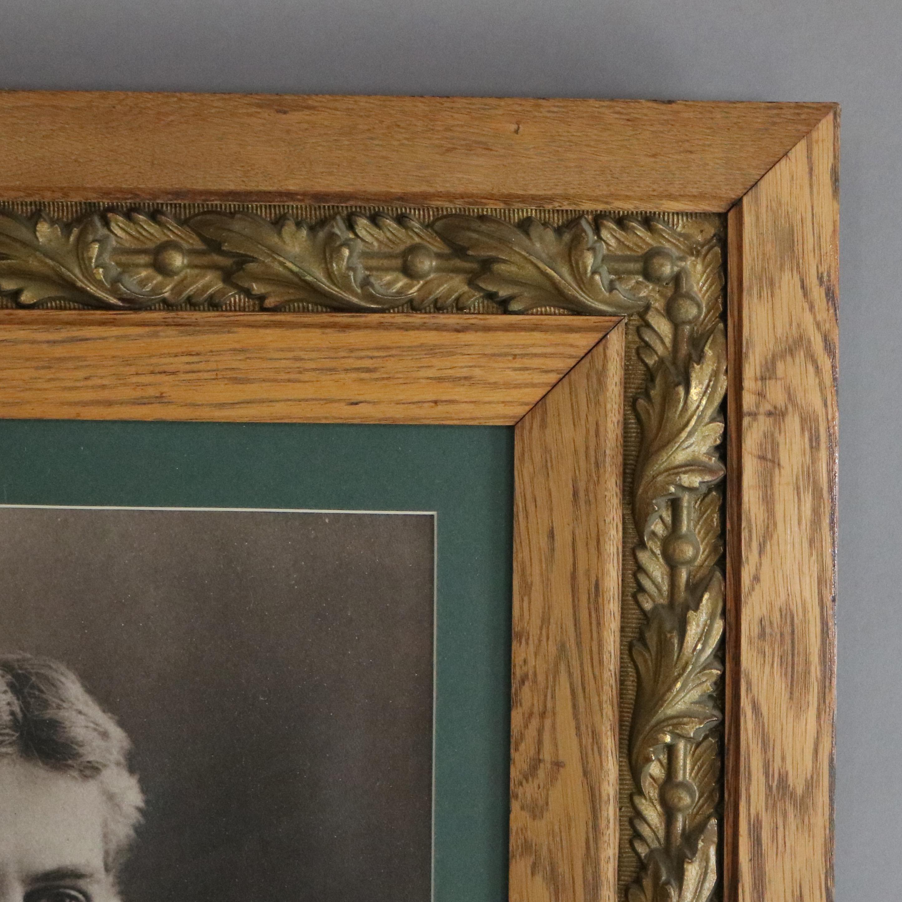 XIXe siècle Gravure ancienne d'un portrait d'homme dans un cadre en Oak et feuille d'or C1890 en vente