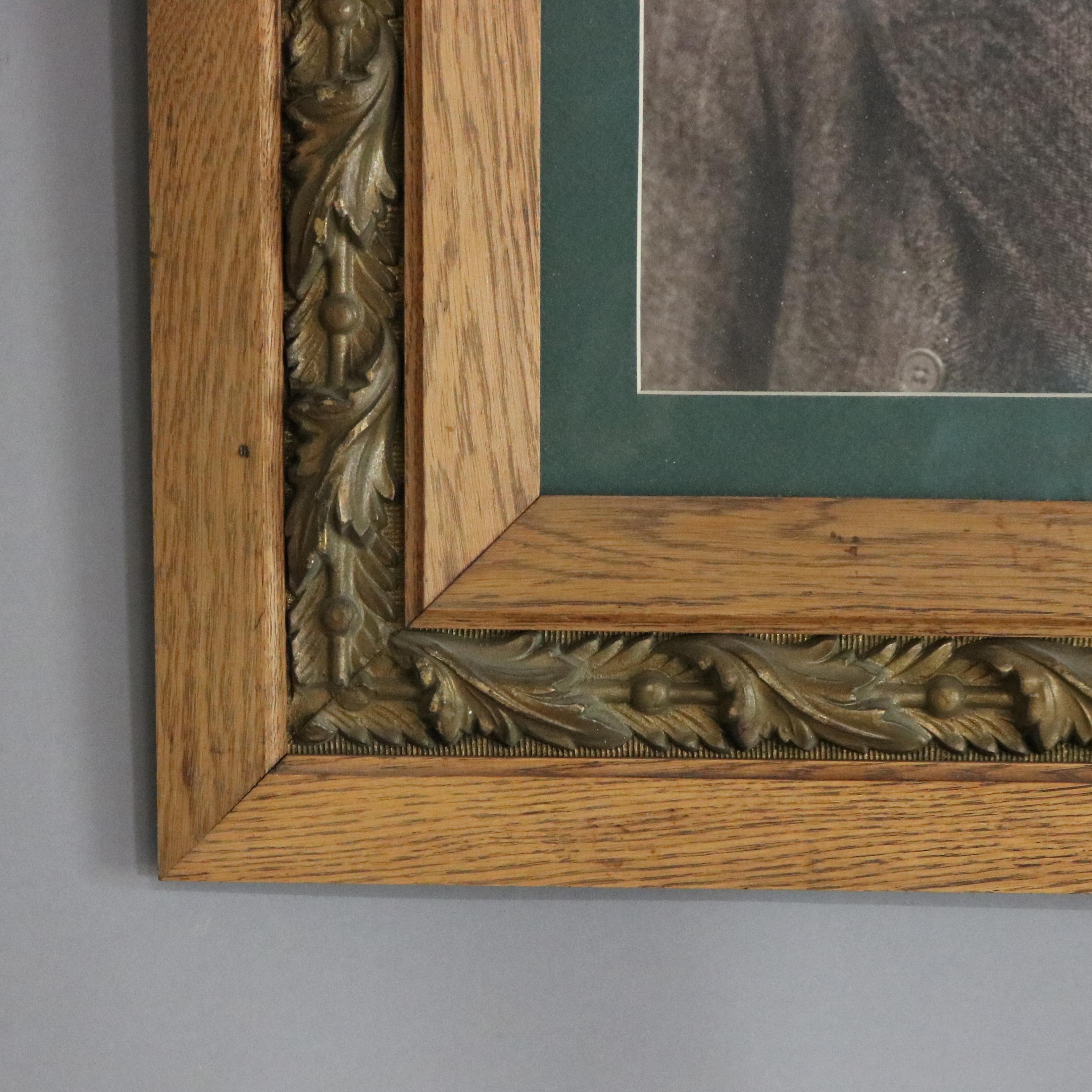 Feuille d'or Gravure ancienne d'un portrait d'homme dans un cadre en Oak et feuille d'or C1890 en vente
