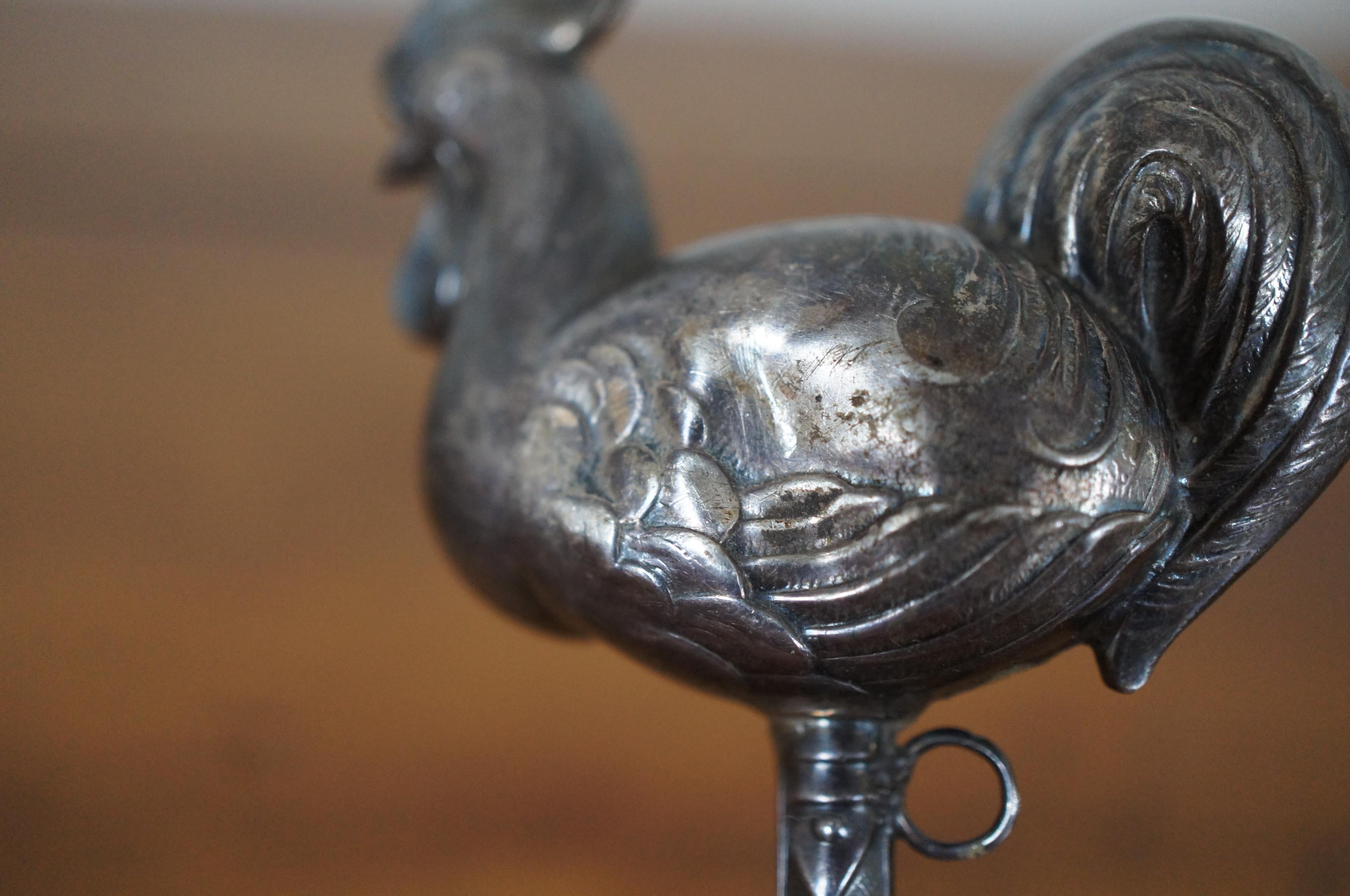 Antique Portugese Topazio Sterling Silver Baby Rattle Teether Rooster 19g In Good Condition For Sale In Dayton, OH