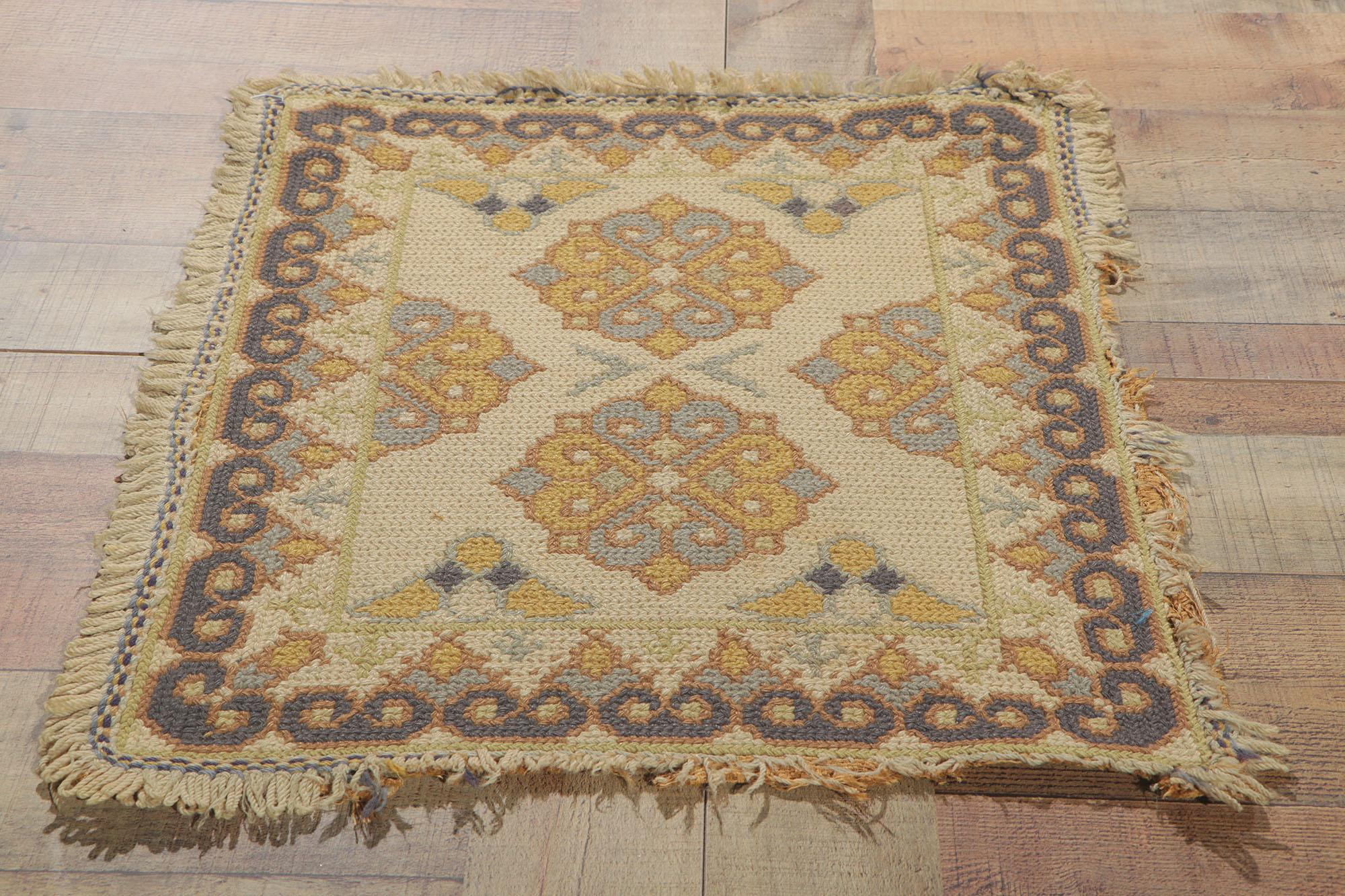 Antigua alfombra portuguesa de punto de aguja Arraiolos Lana en venta