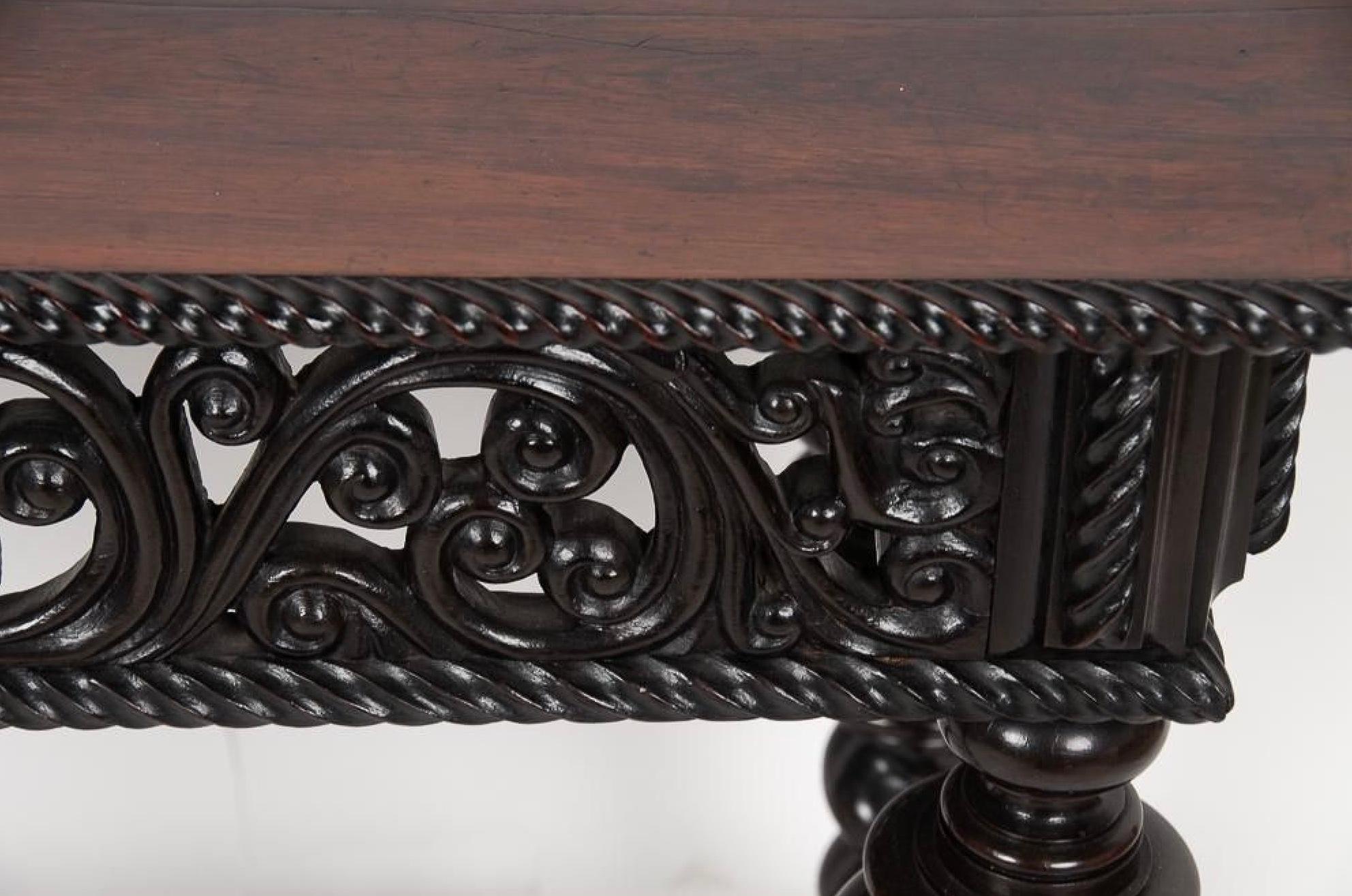 Antique Portuguese Carved Rosewood Side Table With Bulbous Turnings Early 19th C For Sale 6