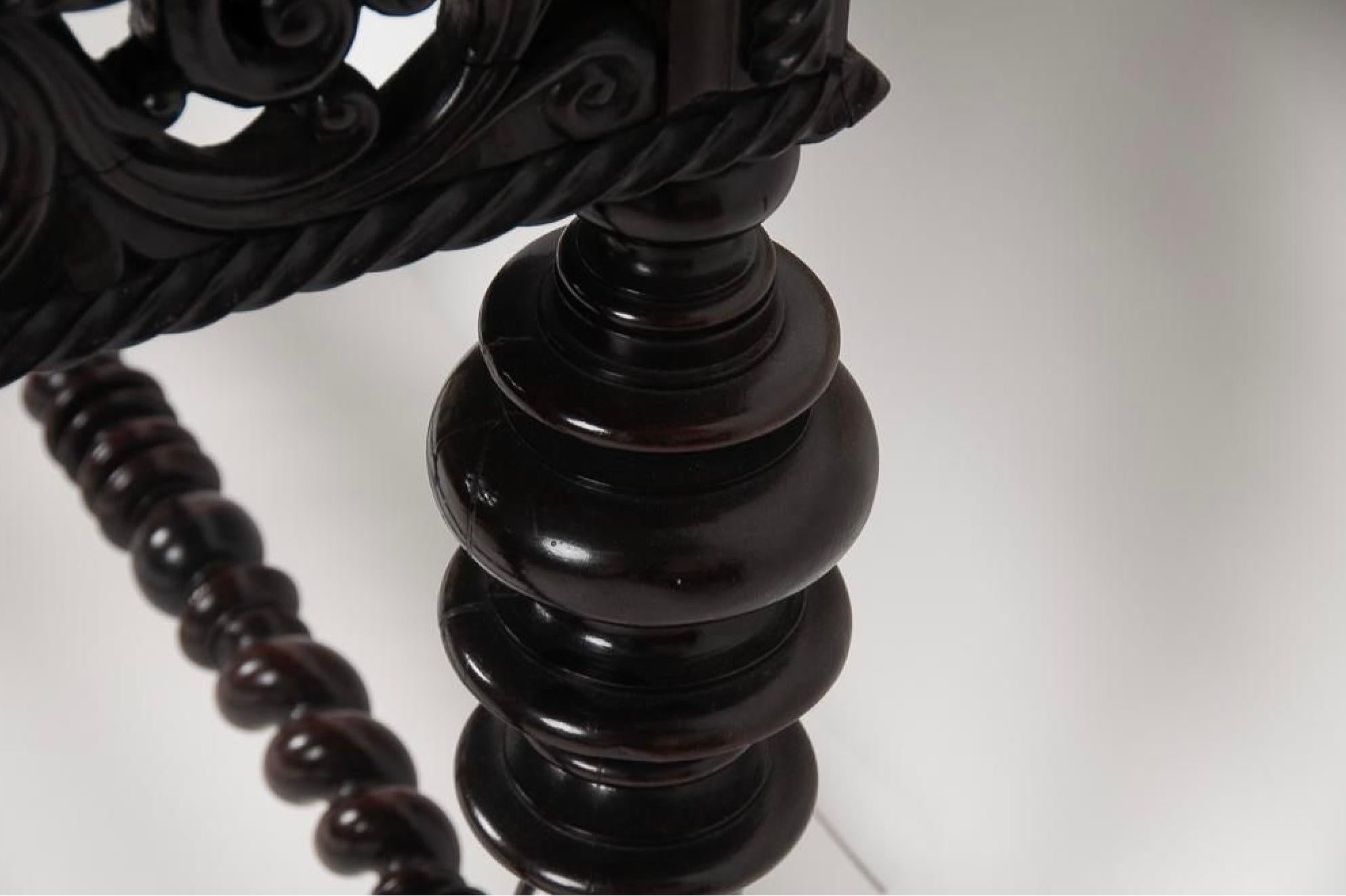 Antique Portuguese Carved Rosewood Side Table With Bulbous Turnings Early 19th C For Sale 3