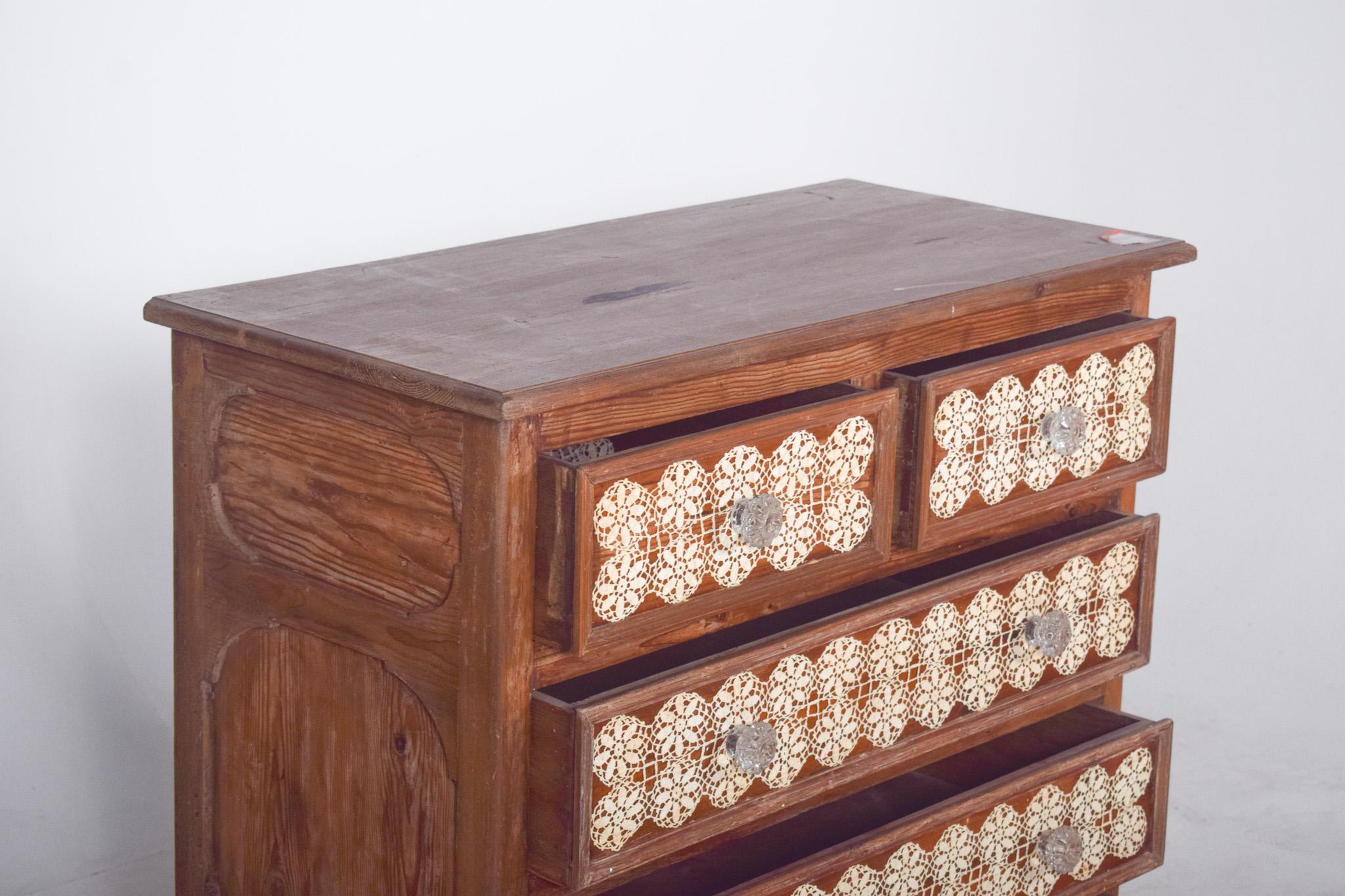 Antique Portuguese Chest of Drawers with Crochet For Sale 2