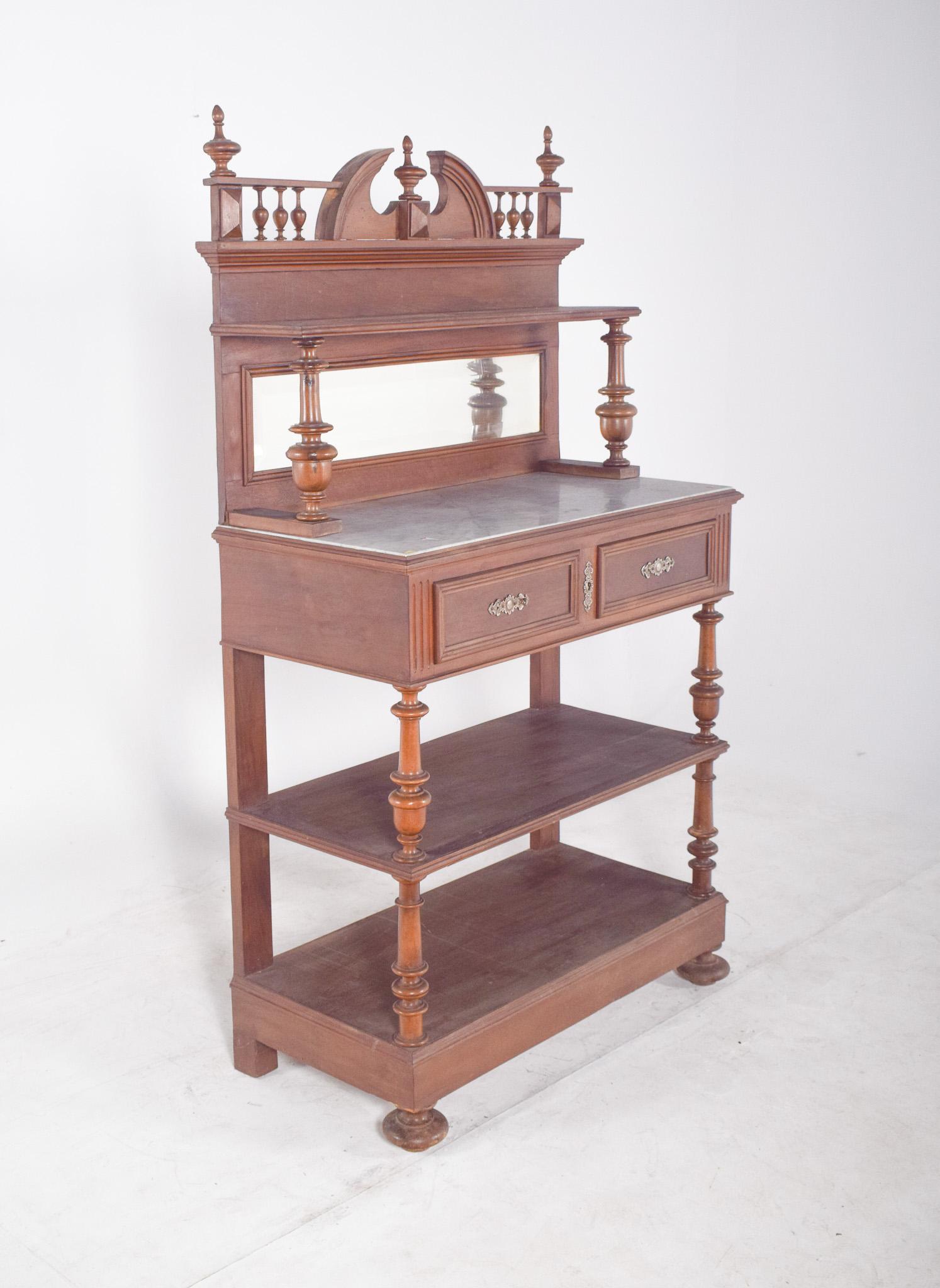 20ième siècle Ancien cabinet de sculpture portugais de style Henry II en vente