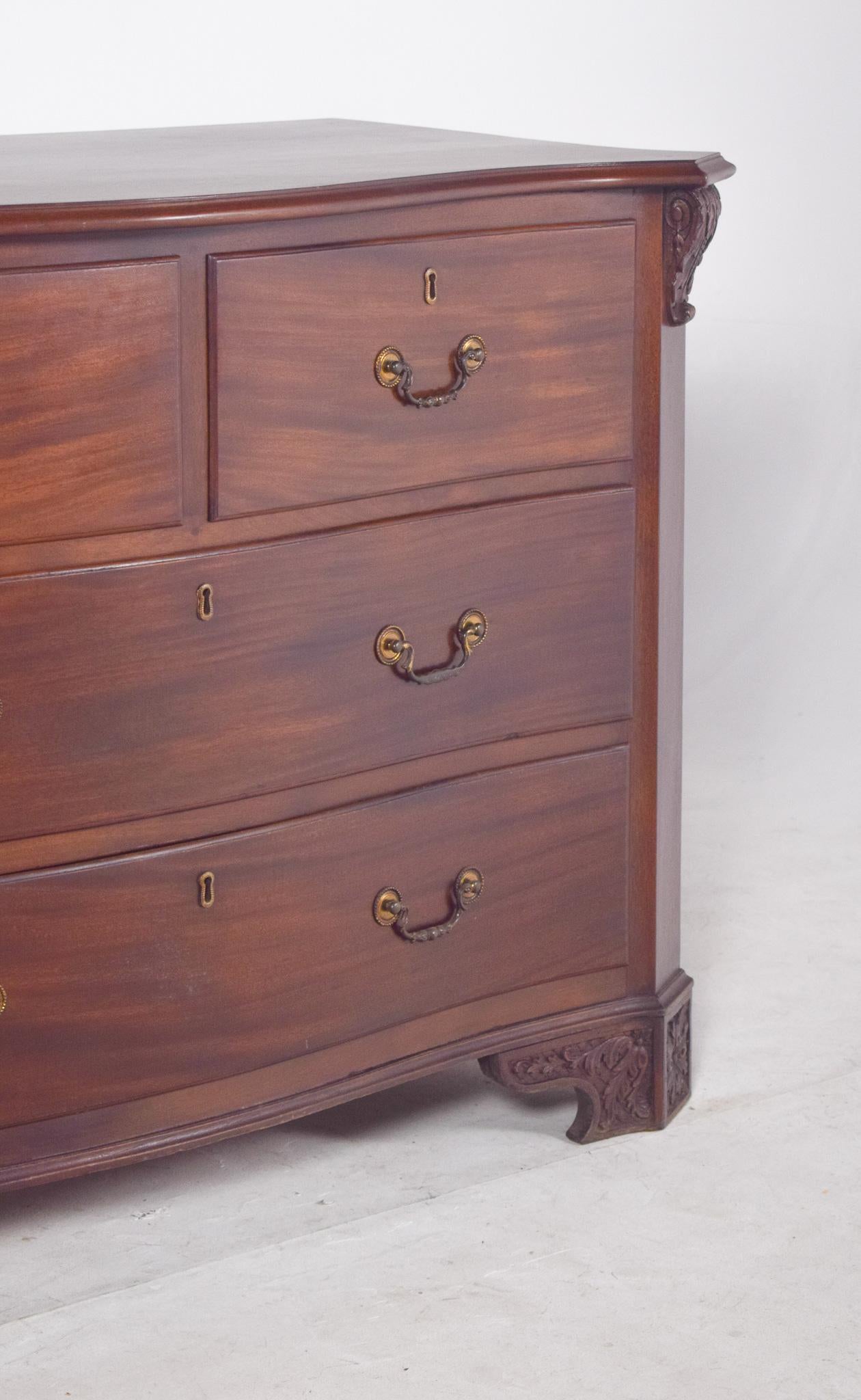 Portugais Commode ancienne en acajou portugais en vente