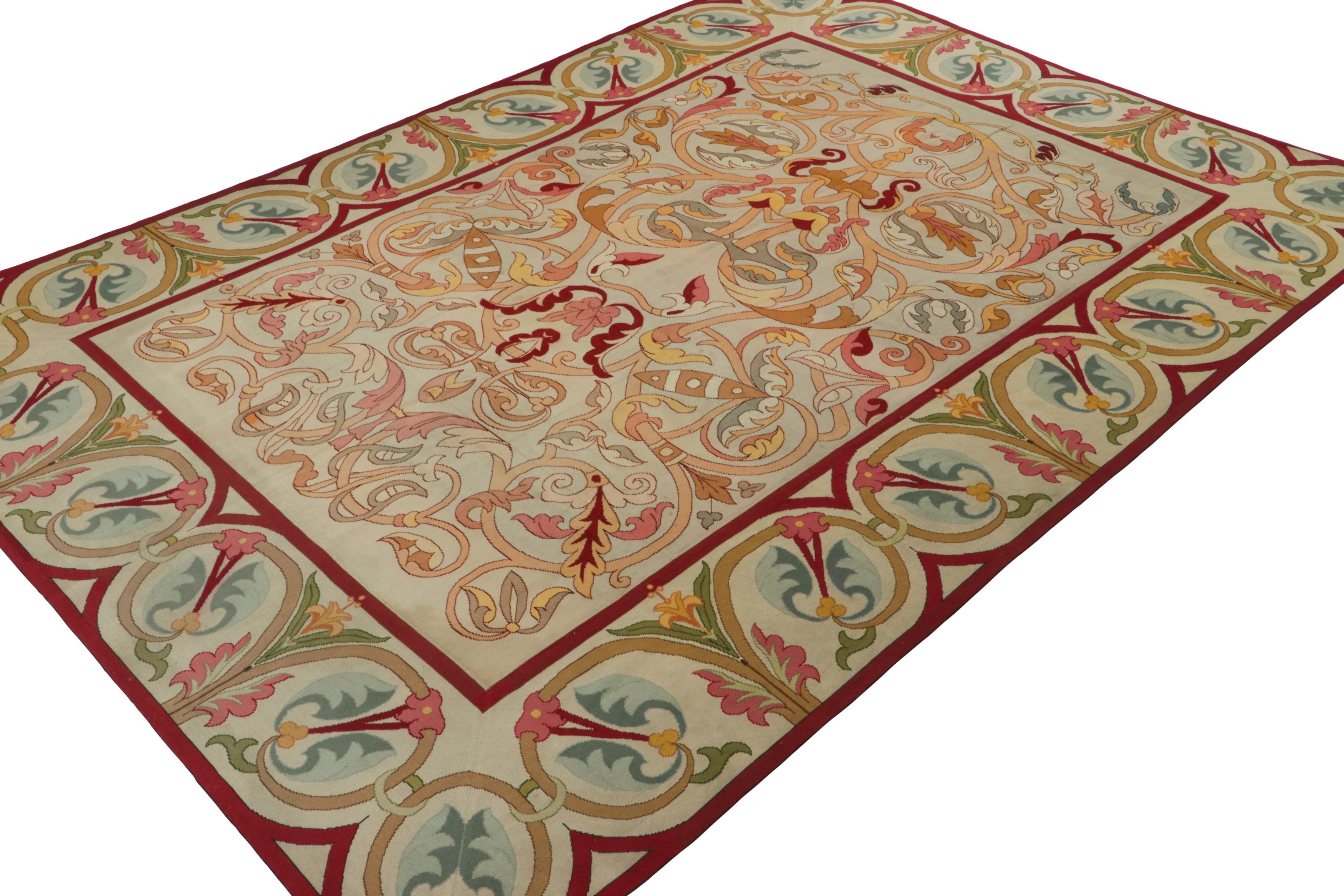 Antiker portugiesischer Nadelspitze-Teppich mit bunten Blumenmustern - Rug & Kilim (Handgeknüpft) im Angebot