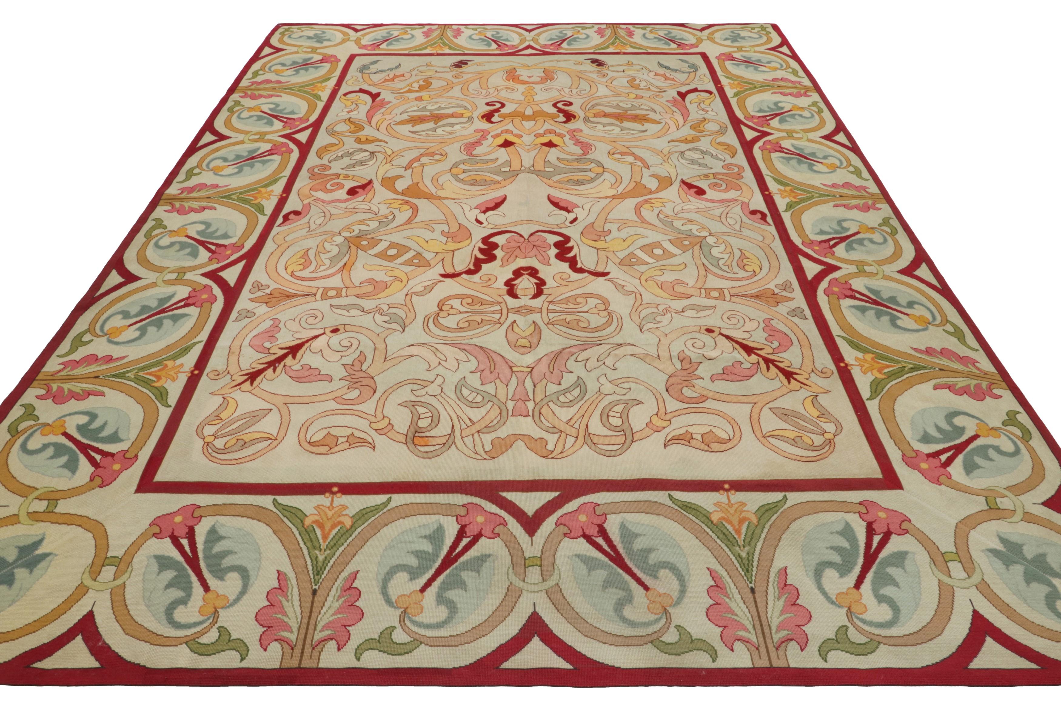Antiker portugiesischer Nadelspitze-Teppich mit bunten Blumenmustern - Rug & Kilim im Zustand „Gut“ im Angebot in Long Island City, NY