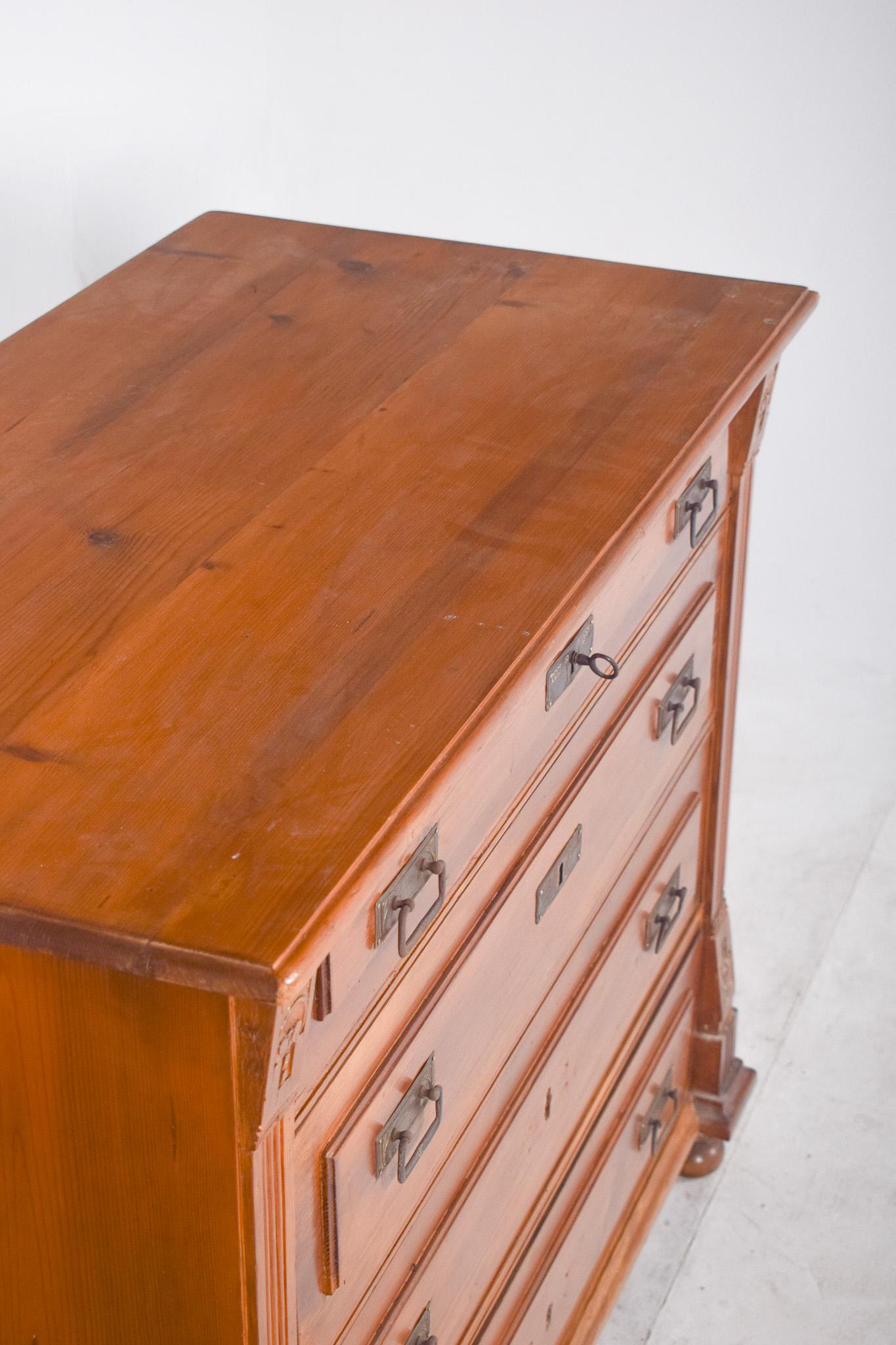Antique Portuguese Pine Chest of Drawers For Sale 1