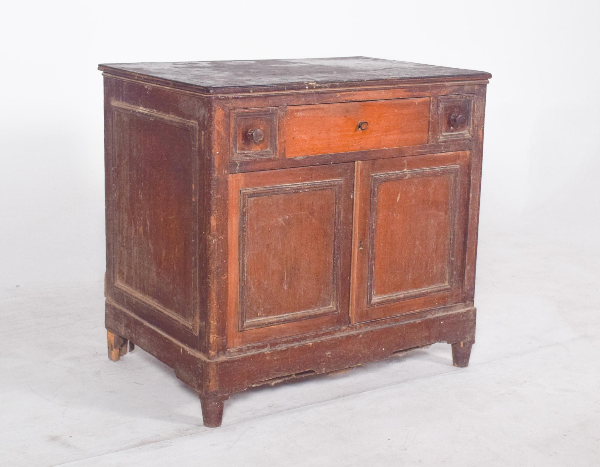 Rustico Antico armadio rustico portoghese in Wood scuro in vendita