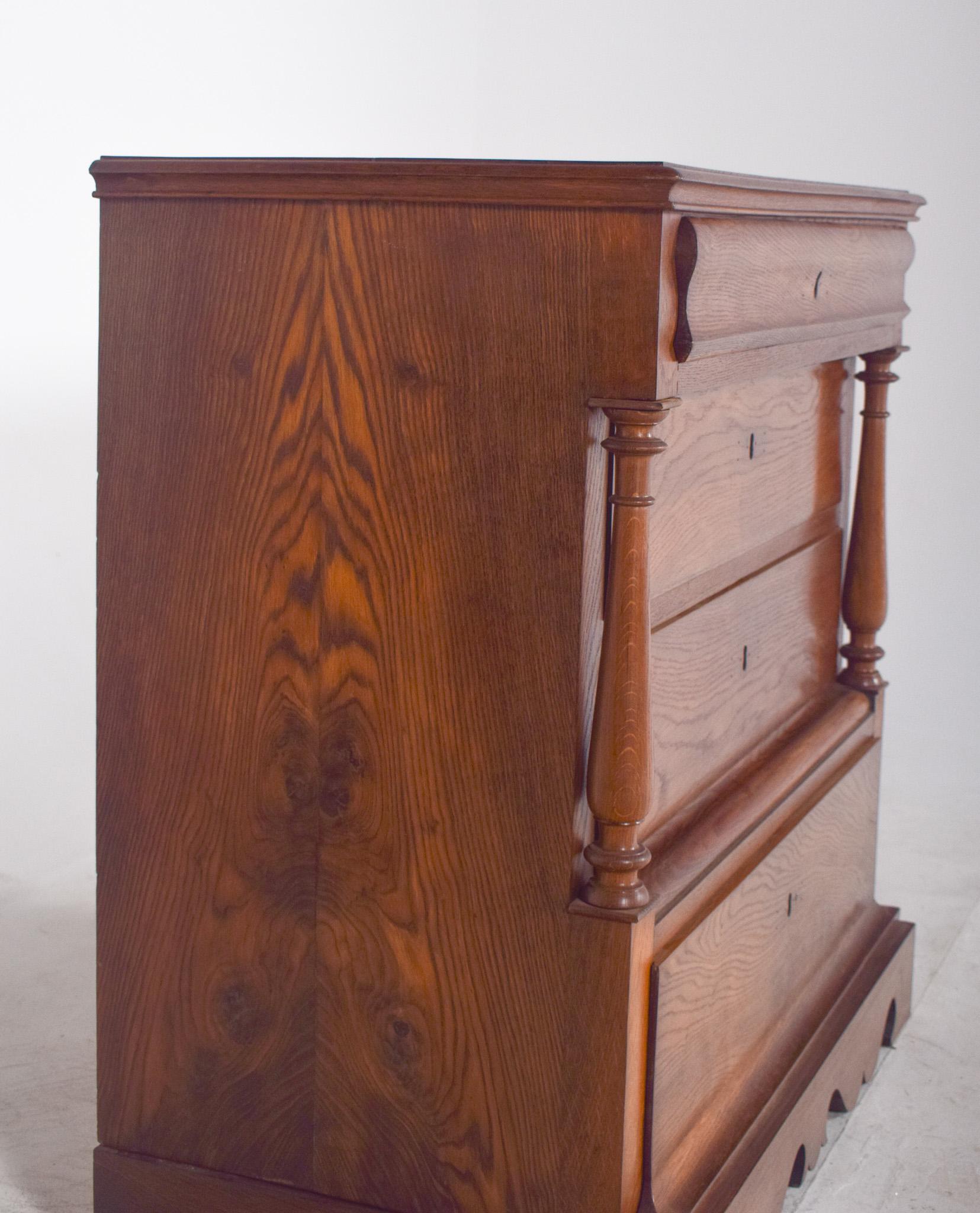 Antique Portuguese Rustic Oak Chest of Drawers For Sale 3