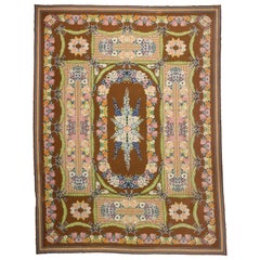 Tapis d'Aubusson Arraiolos portugais des années 1890, le romantisme français rencontre le Maximalisme