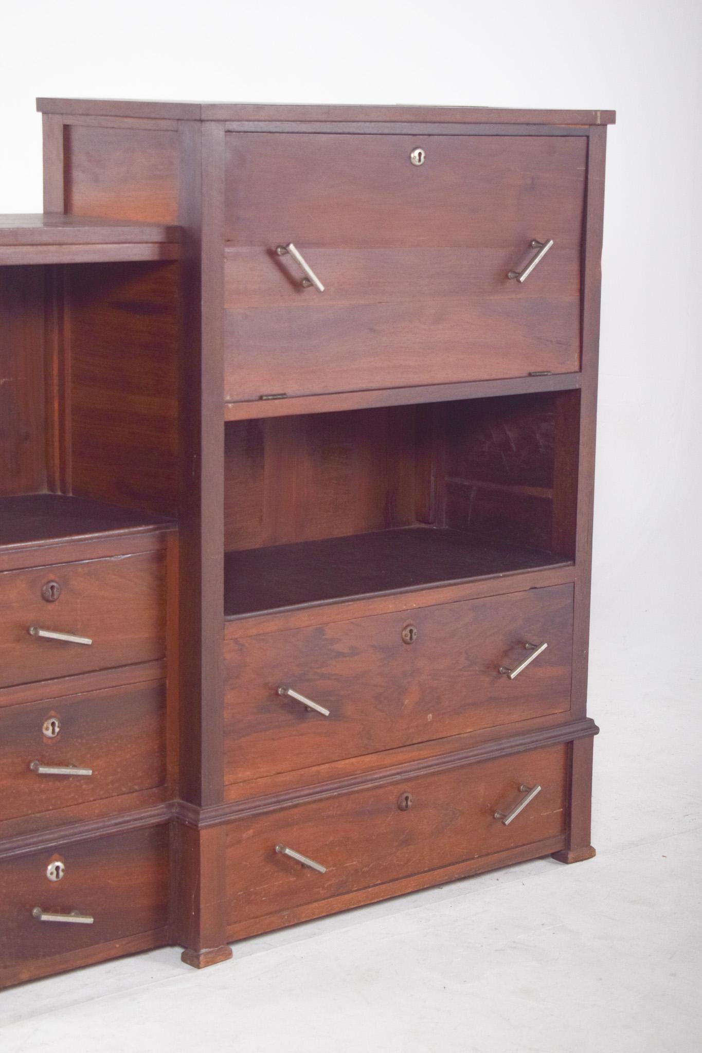Ancienne armoire haute portugaise Bon état - En vente à Lisboa, Lisboa