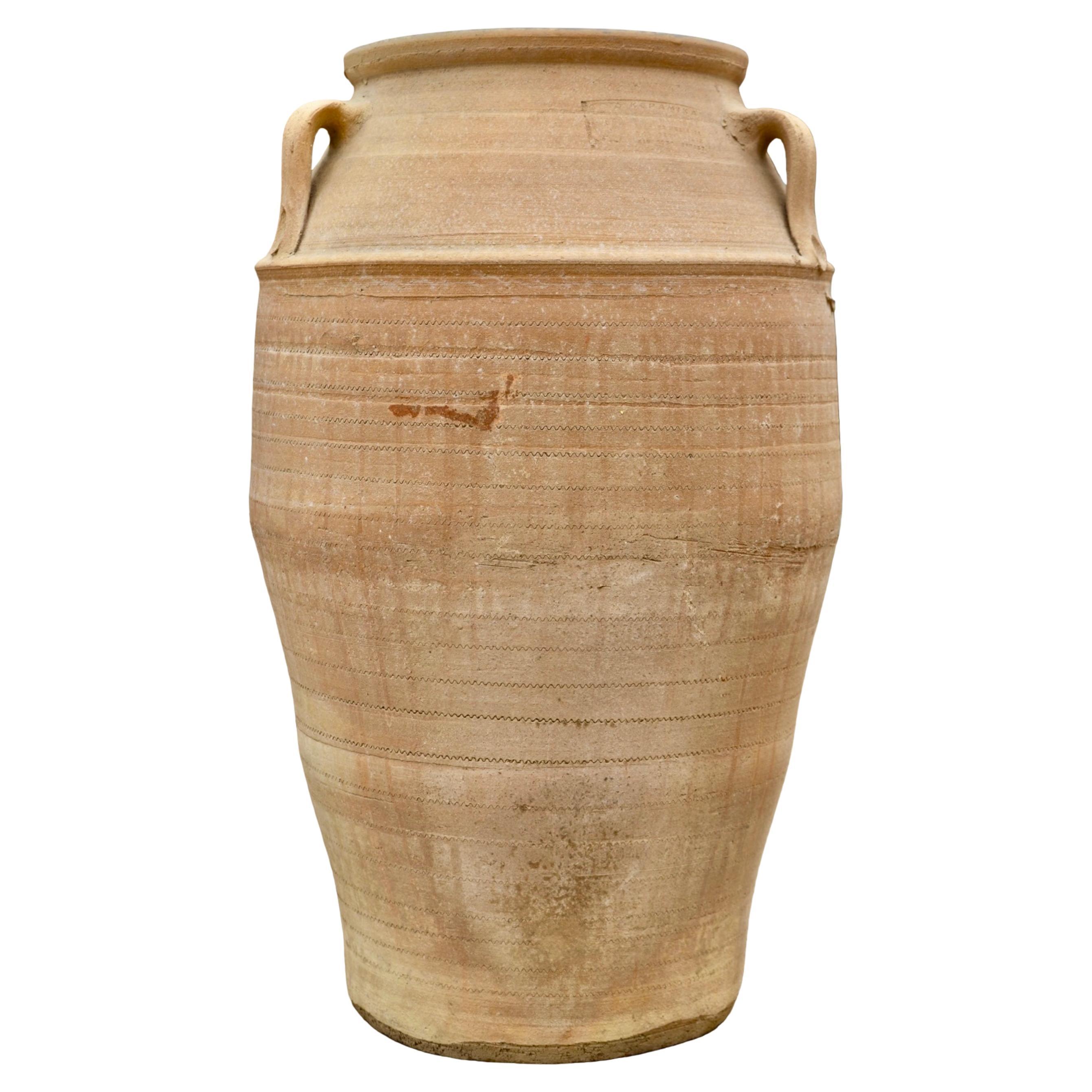 Antico vaso portoghese in terracotta
