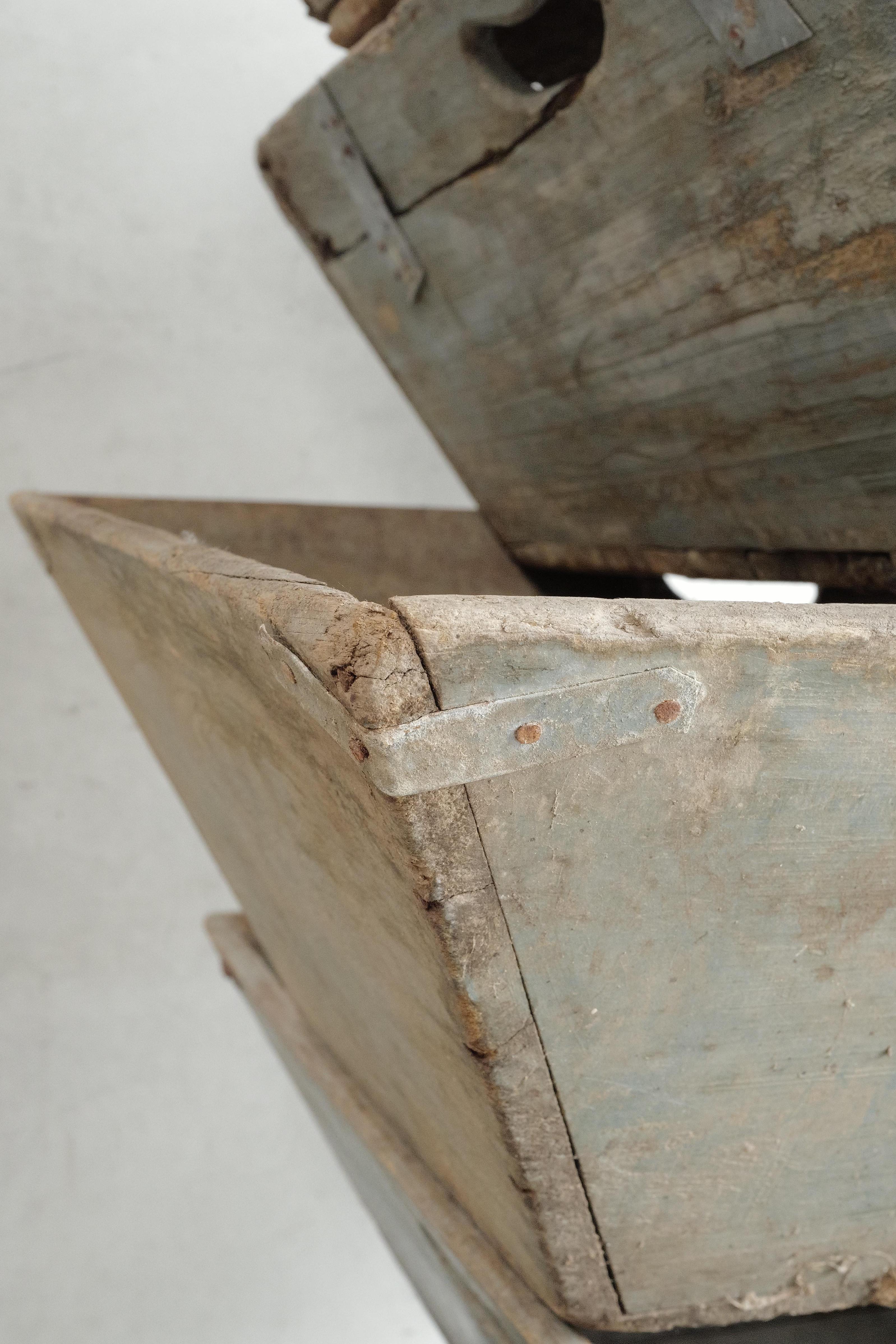 Recipiente de madera portugués antiguo para la cosecha Portugués en venta