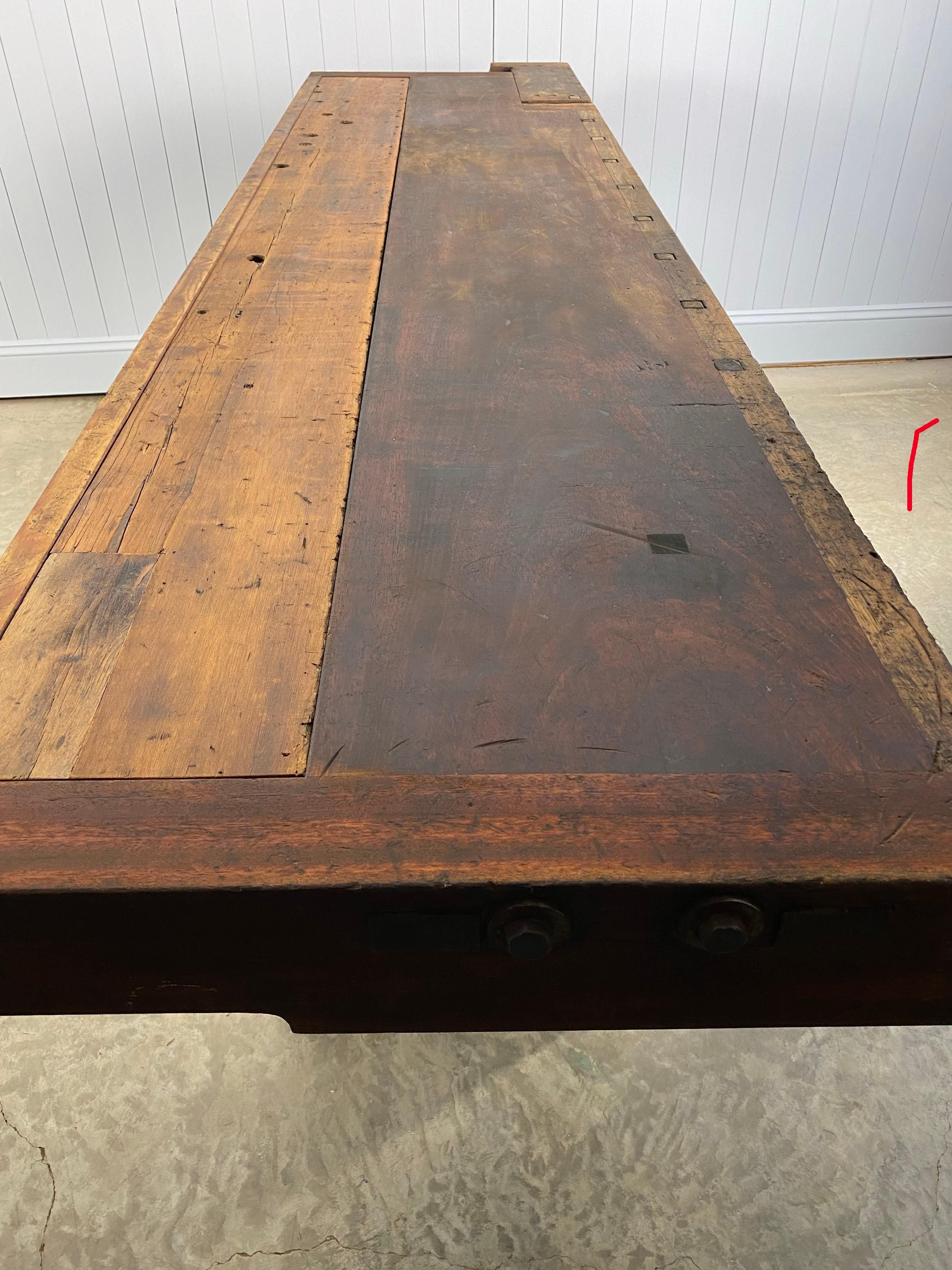 Antique Portuguese Workbench In Distressed Condition In Cirencester, GB