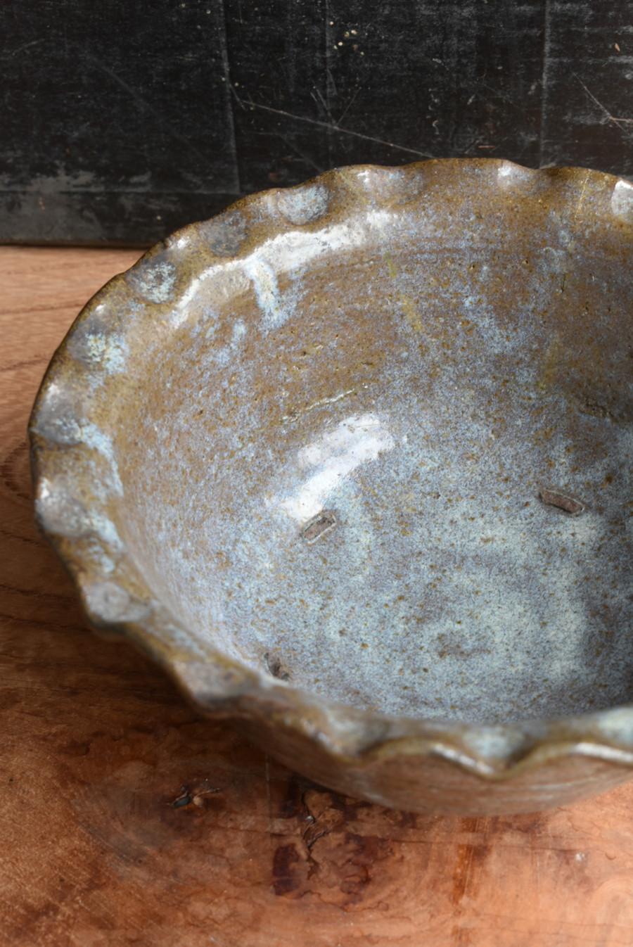 Antique pottery bowl from Kumamoto, Japan / Shodai ware / Edo / 18-19 thcentury In Good Condition For Sale In Sammu-shi, Chiba