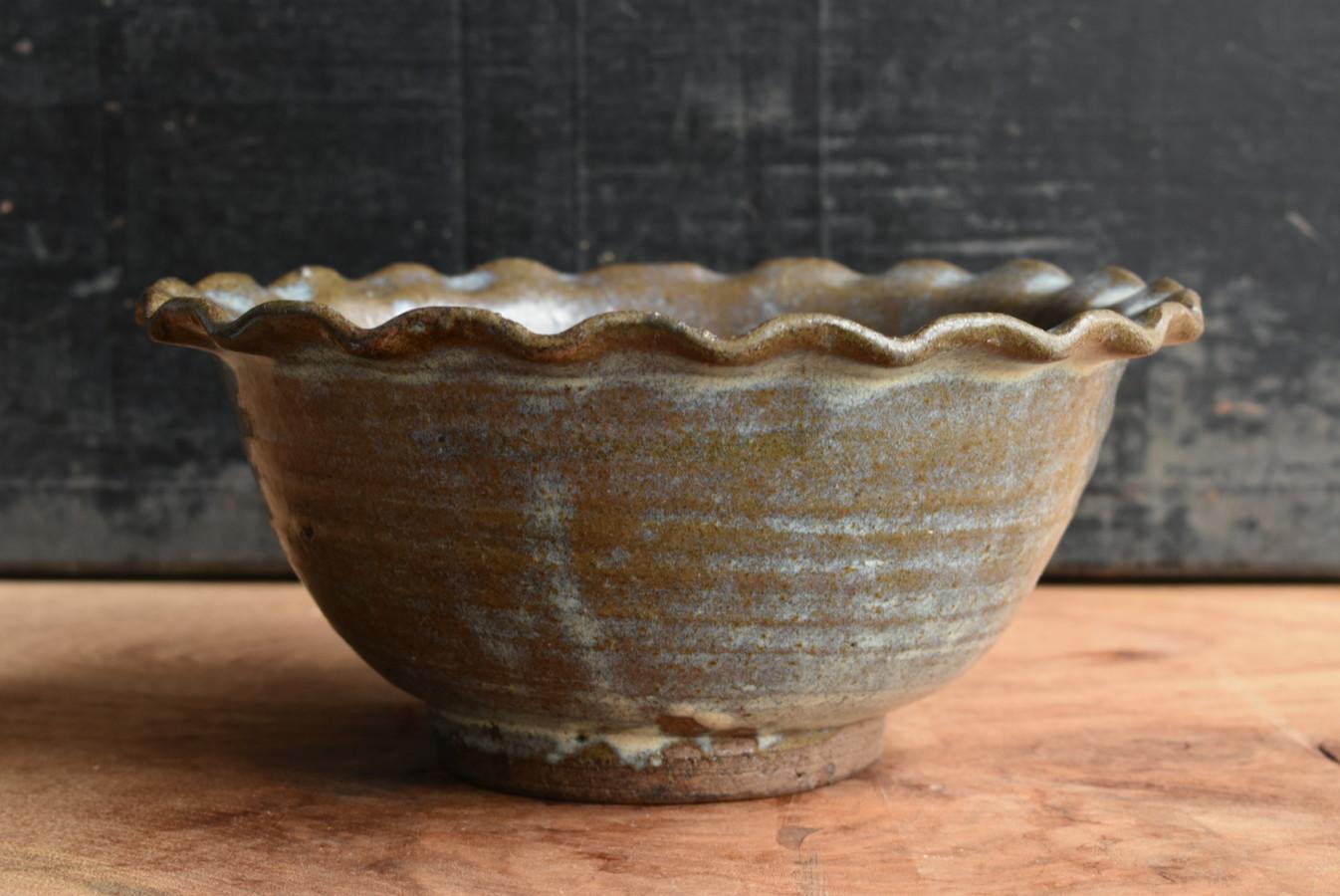 Antique pottery bowl from Kumamoto, Japan / Shodai ware / Edo / 18-19 thcentury For Sale 1