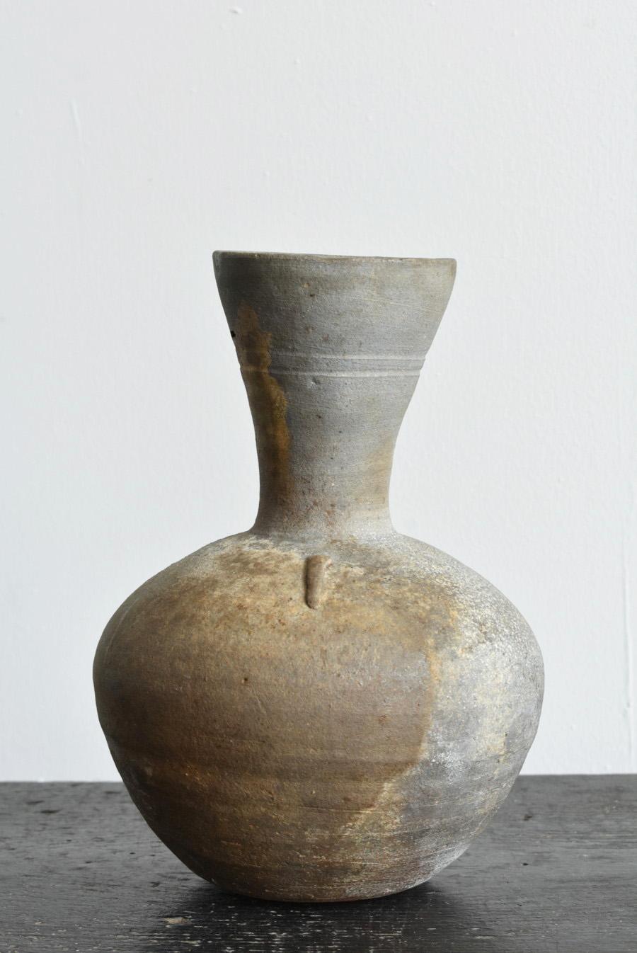 Unglazed Antique Pottery Vase with a Sense of Japanese Wabi-Sabi / Early 9th Century