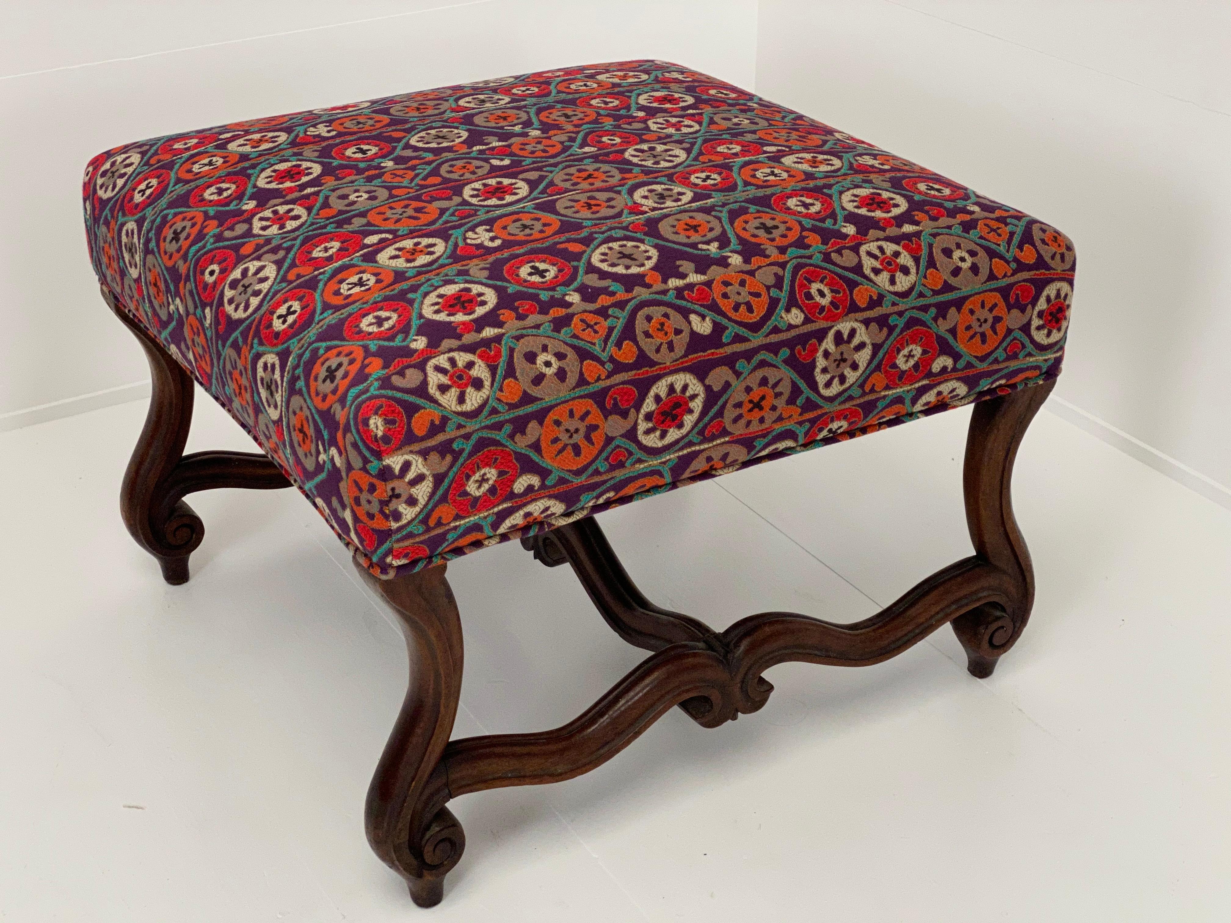 Poli Pouf ancien avec nouvelle tapisserie en vente