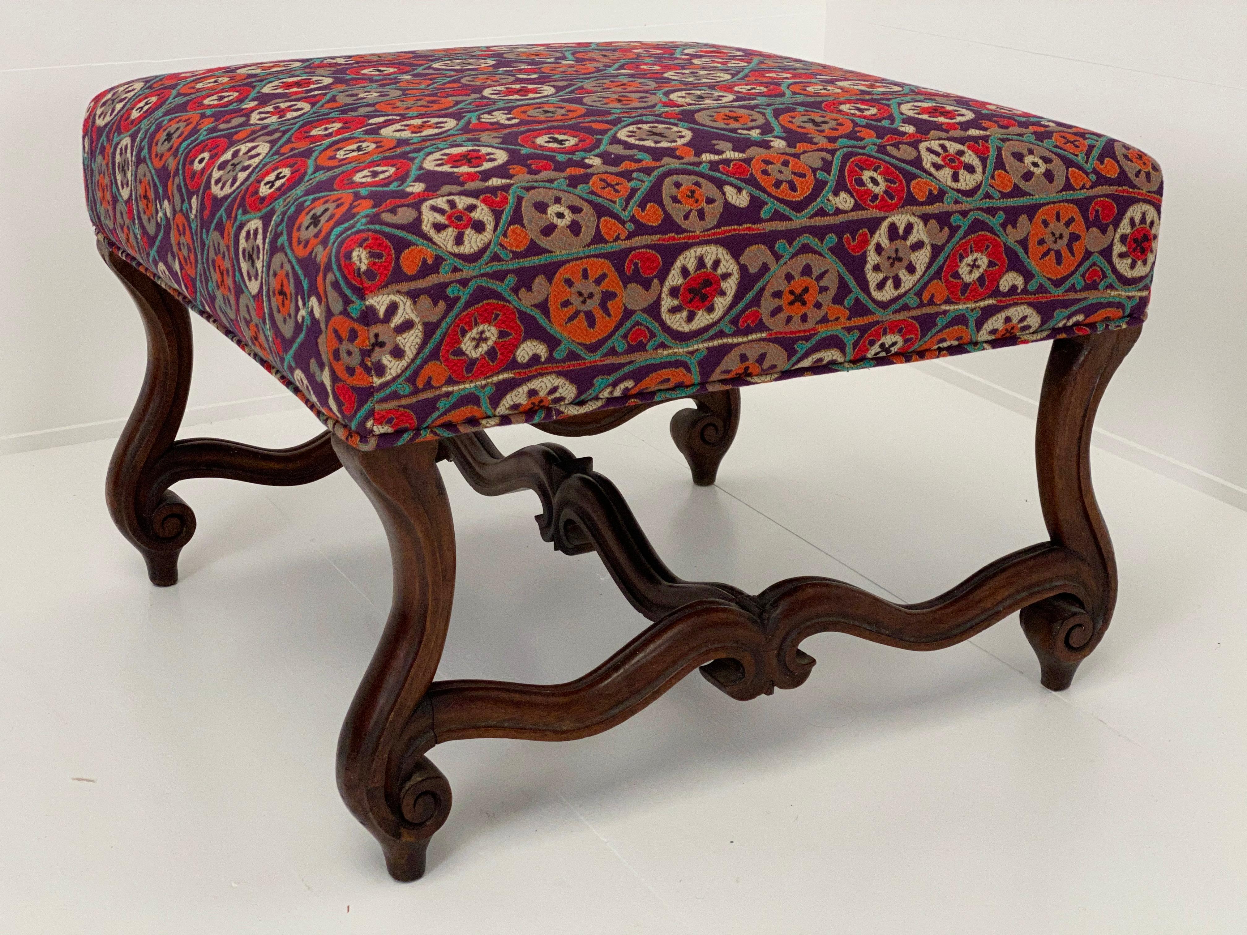 Pouf ancien avec nouvelle tapisserie Bon état - En vente à Schellebelle, BE