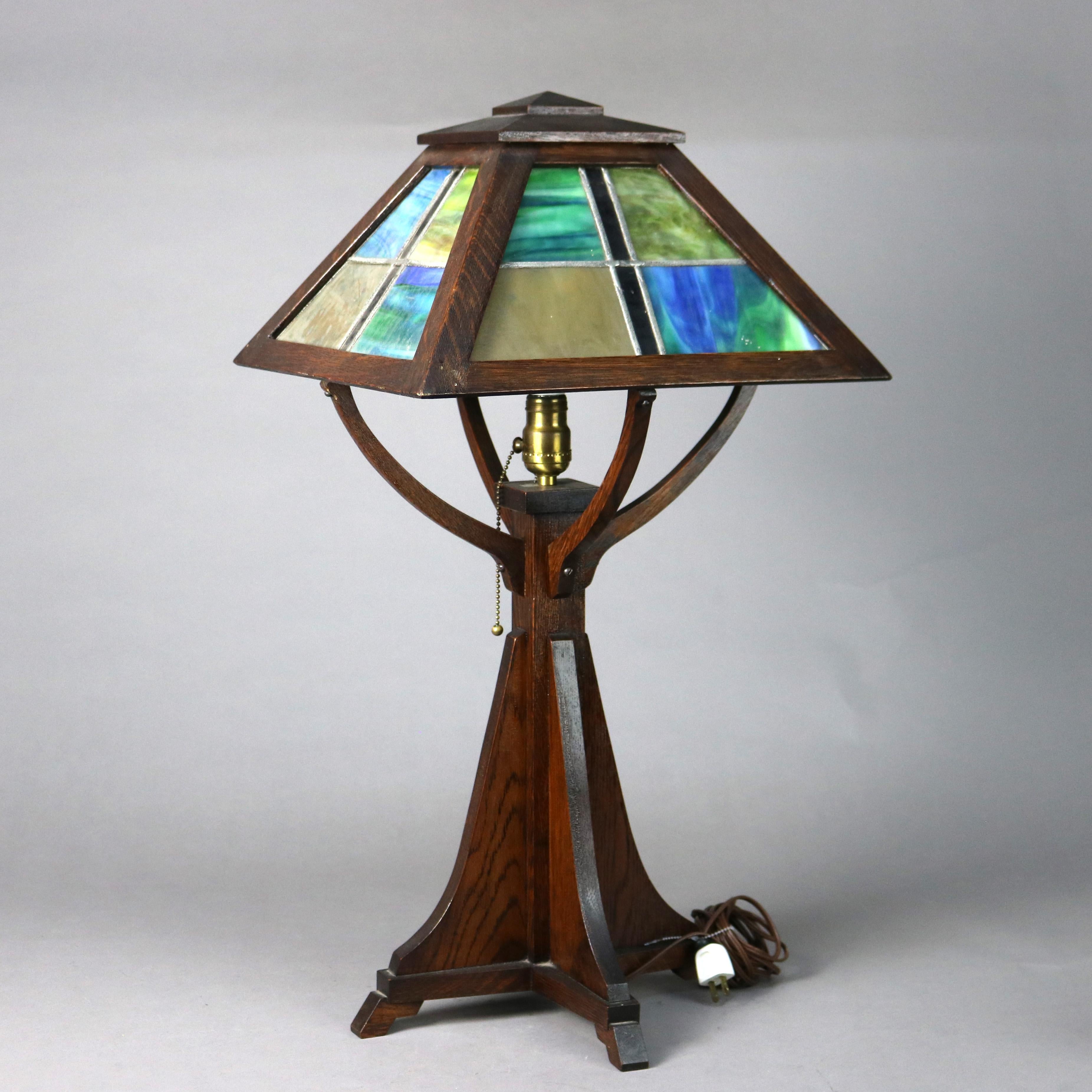 Antique Prairie School Arts and Crafts Oak Framed Slag Glass Table Lamp C1920 For Sale 2