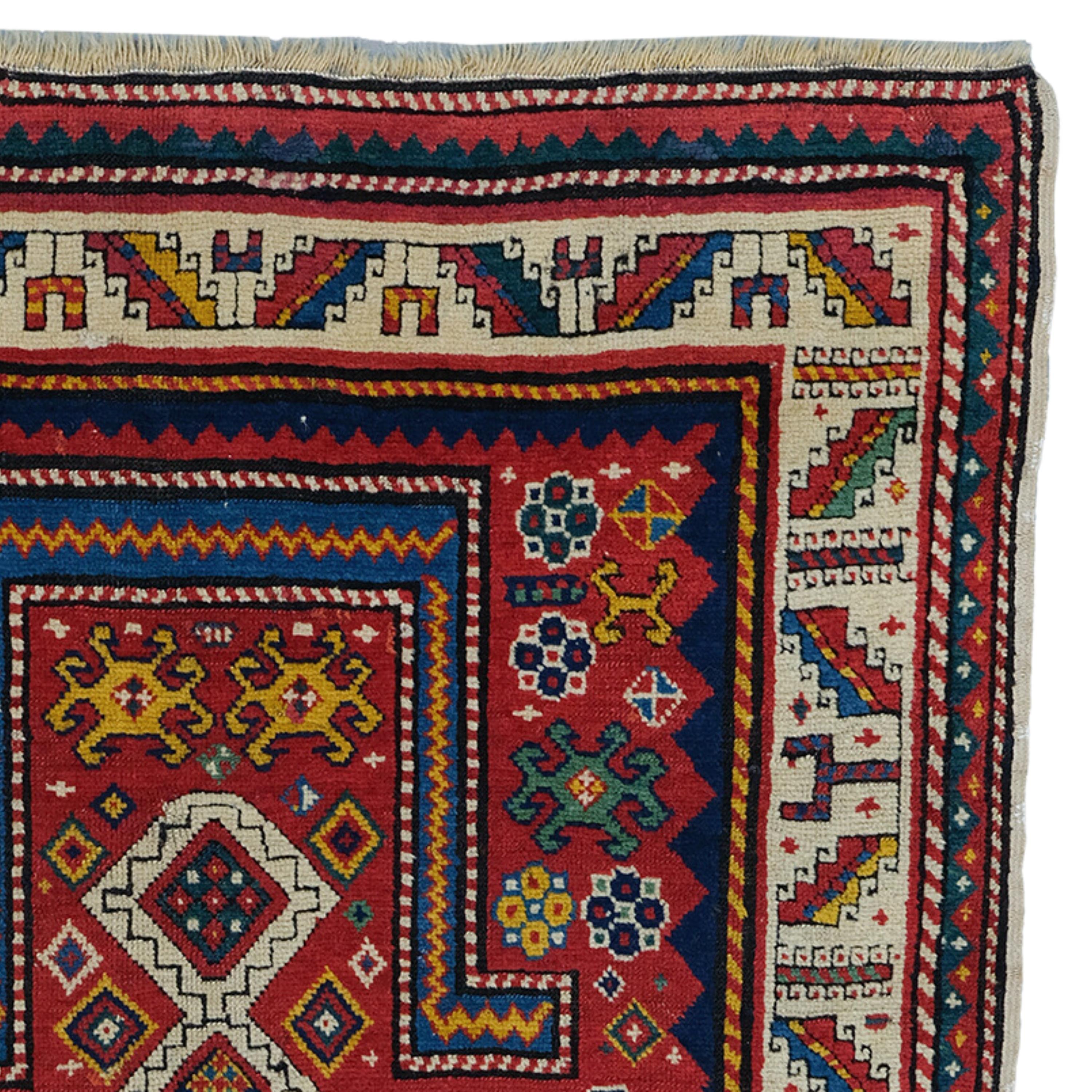 Antique Prayer Kazak Rug - 19th Century Prayer Kazak Rug, Handmade Wool Rug In Good Condition For Sale In Sultanahmet, 34