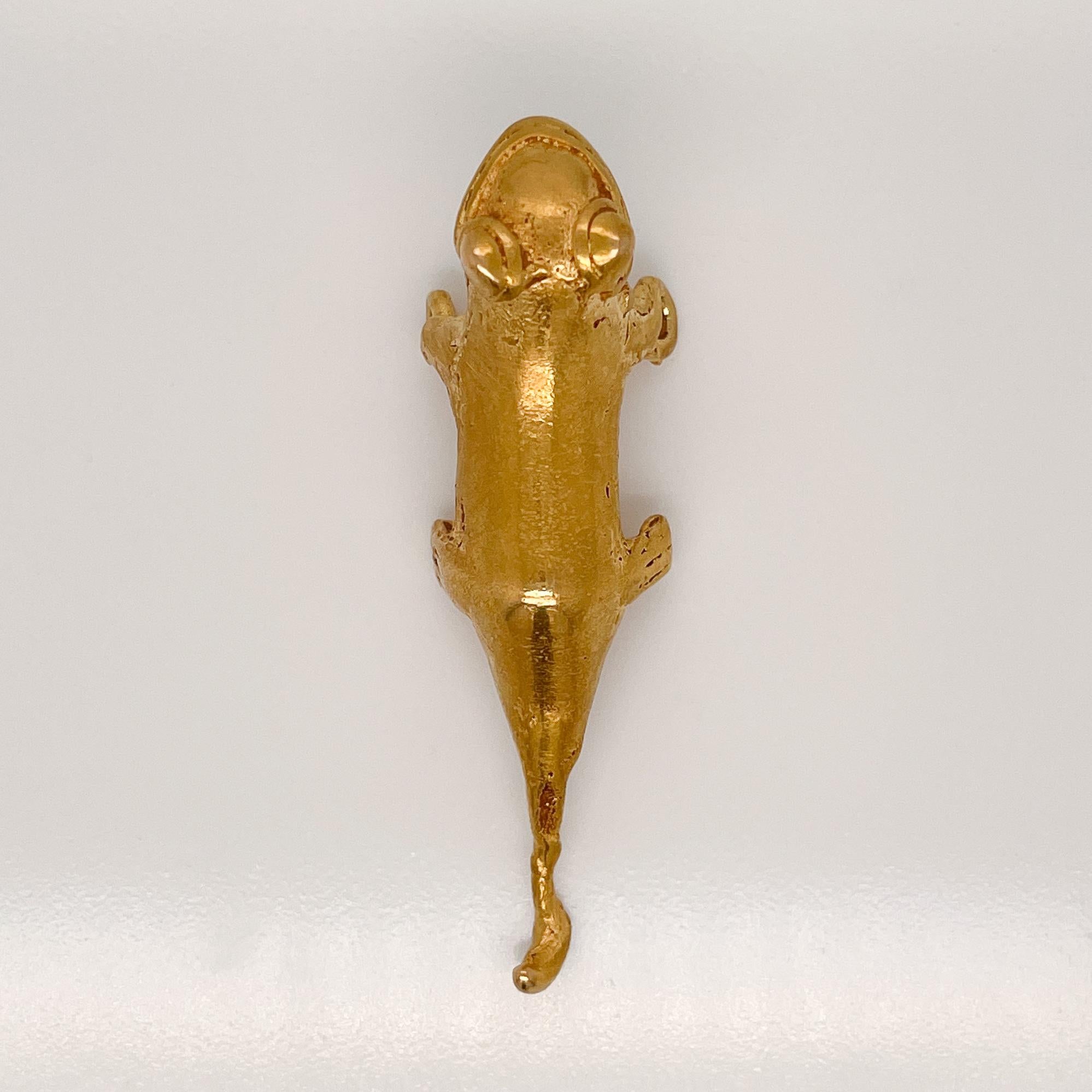 Antique Pre-Columbian Gecko or Lizard High Karat Gold Pendant In Good Condition In Philadelphia, PA