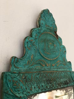 Specchio antico in metallo pressato con patina verde e accenti dorati rococò