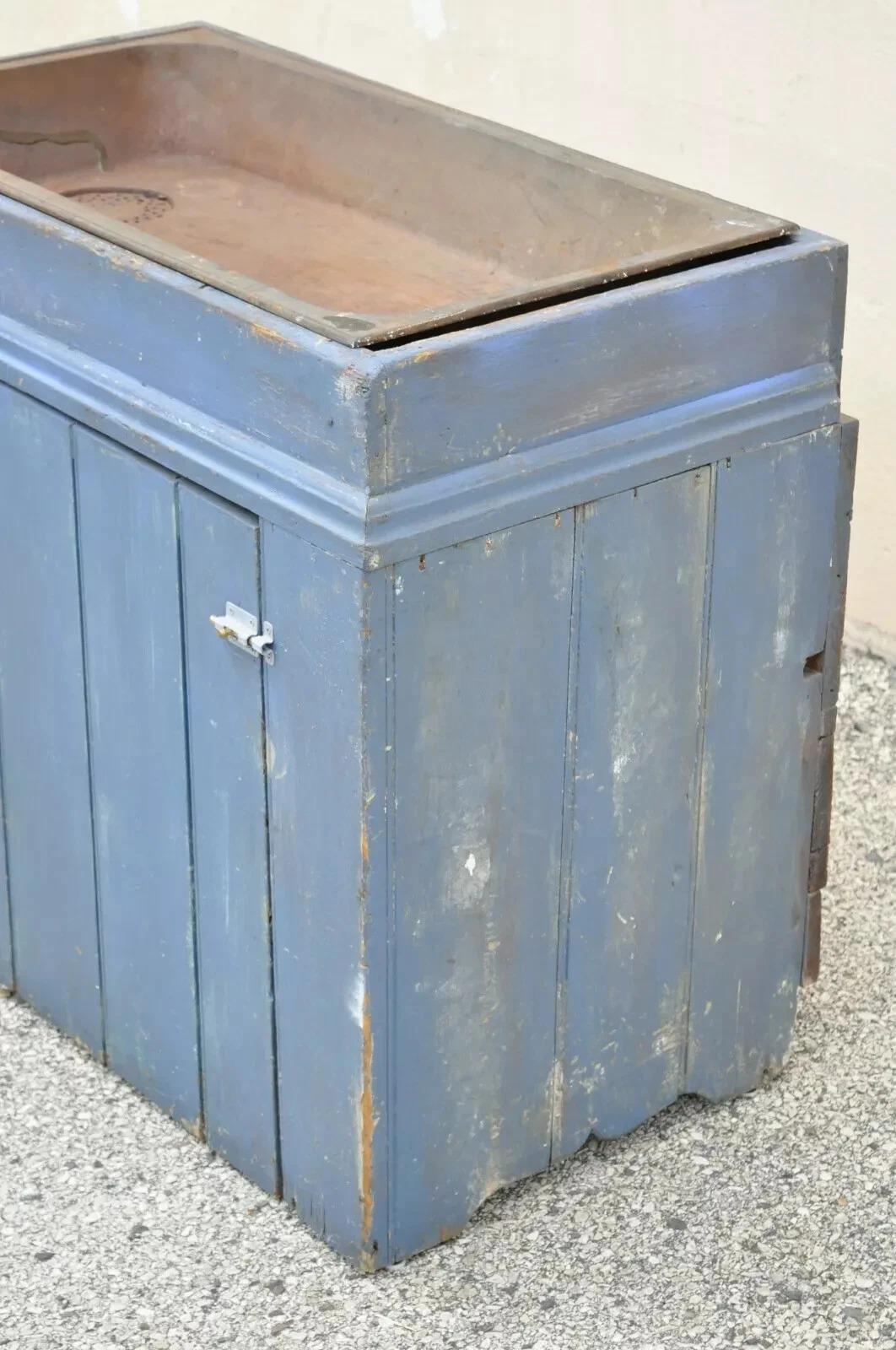 Antiguo Primitivo Azul Distress Pintado Armario Armario Vanidad Fregadero de Hierro Fundido en venta 1