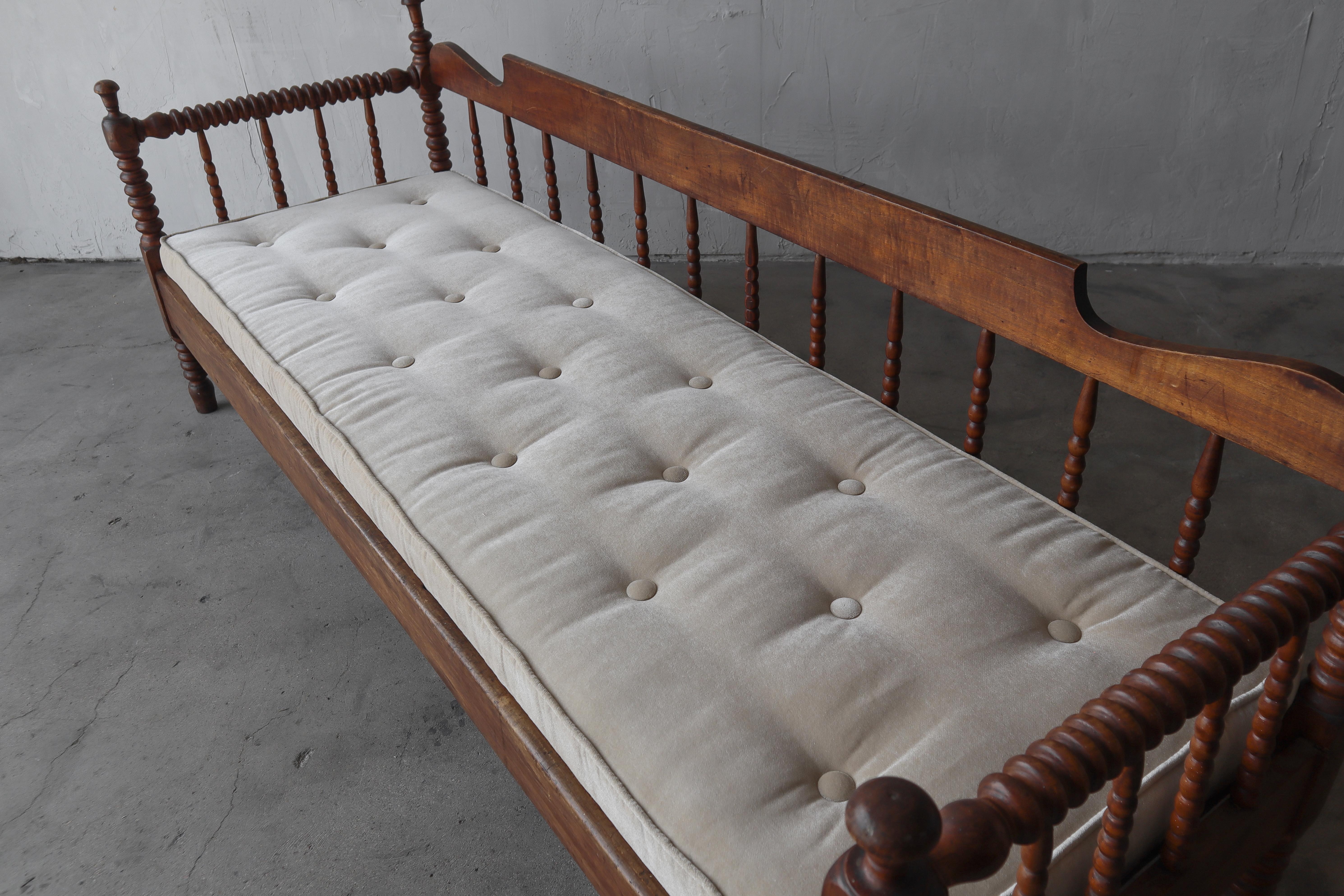 antique wooden daybed