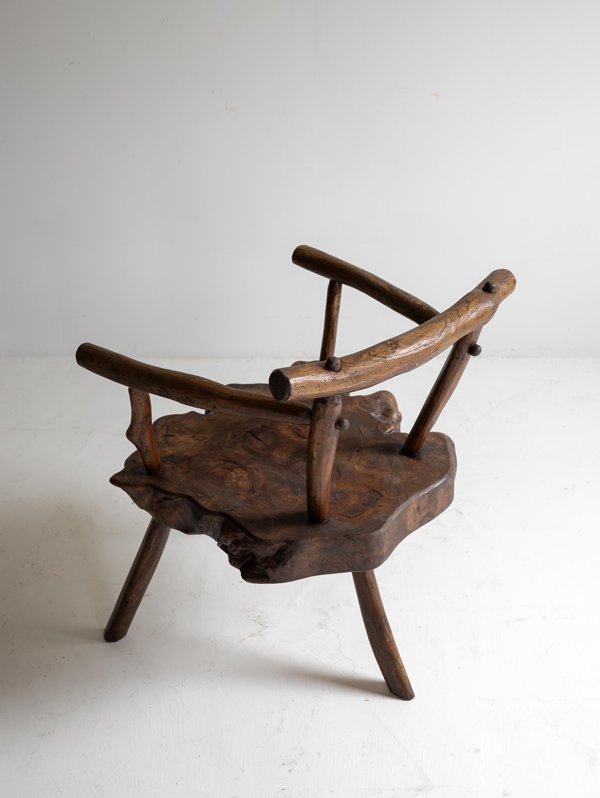 Chaise primitive ancienne des années 1900 / Chaise d'appoint Wabi Sabi en vente 6