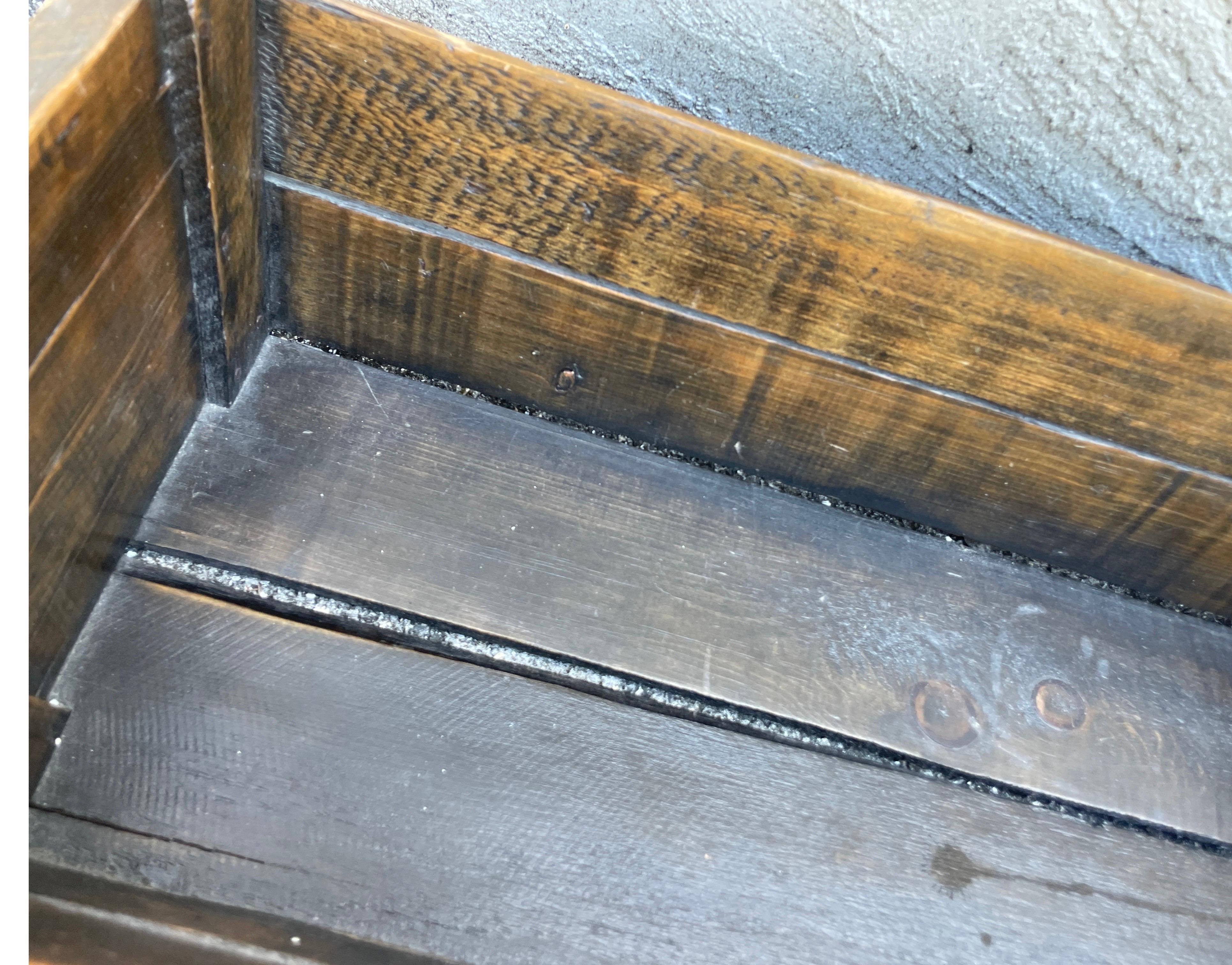 Antique Primitive French Wood Caja Abierta Madera en venta