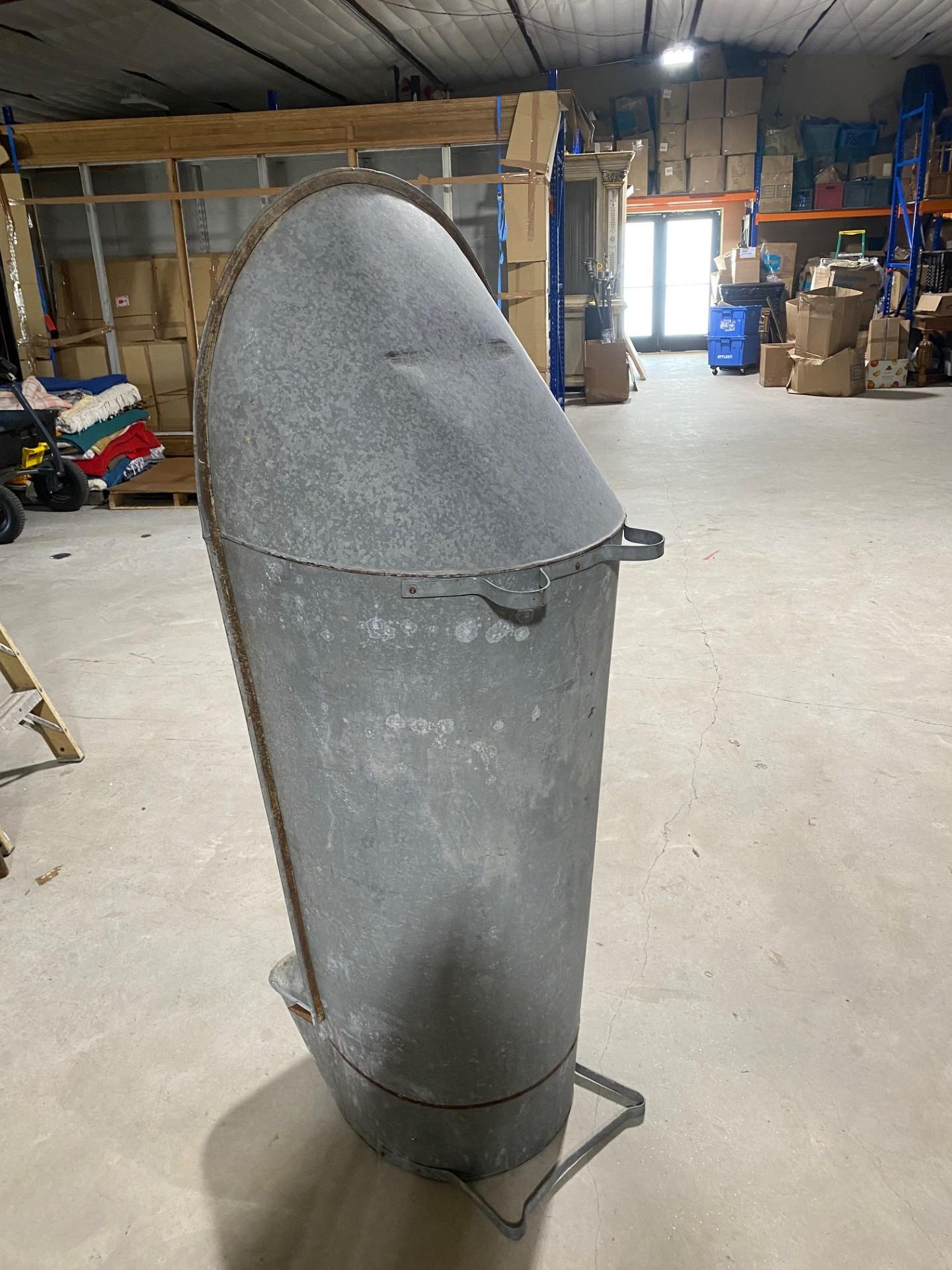 Zinc Antique Primitive Galvanized Tin Metal Cowboy Bathtub For Sale