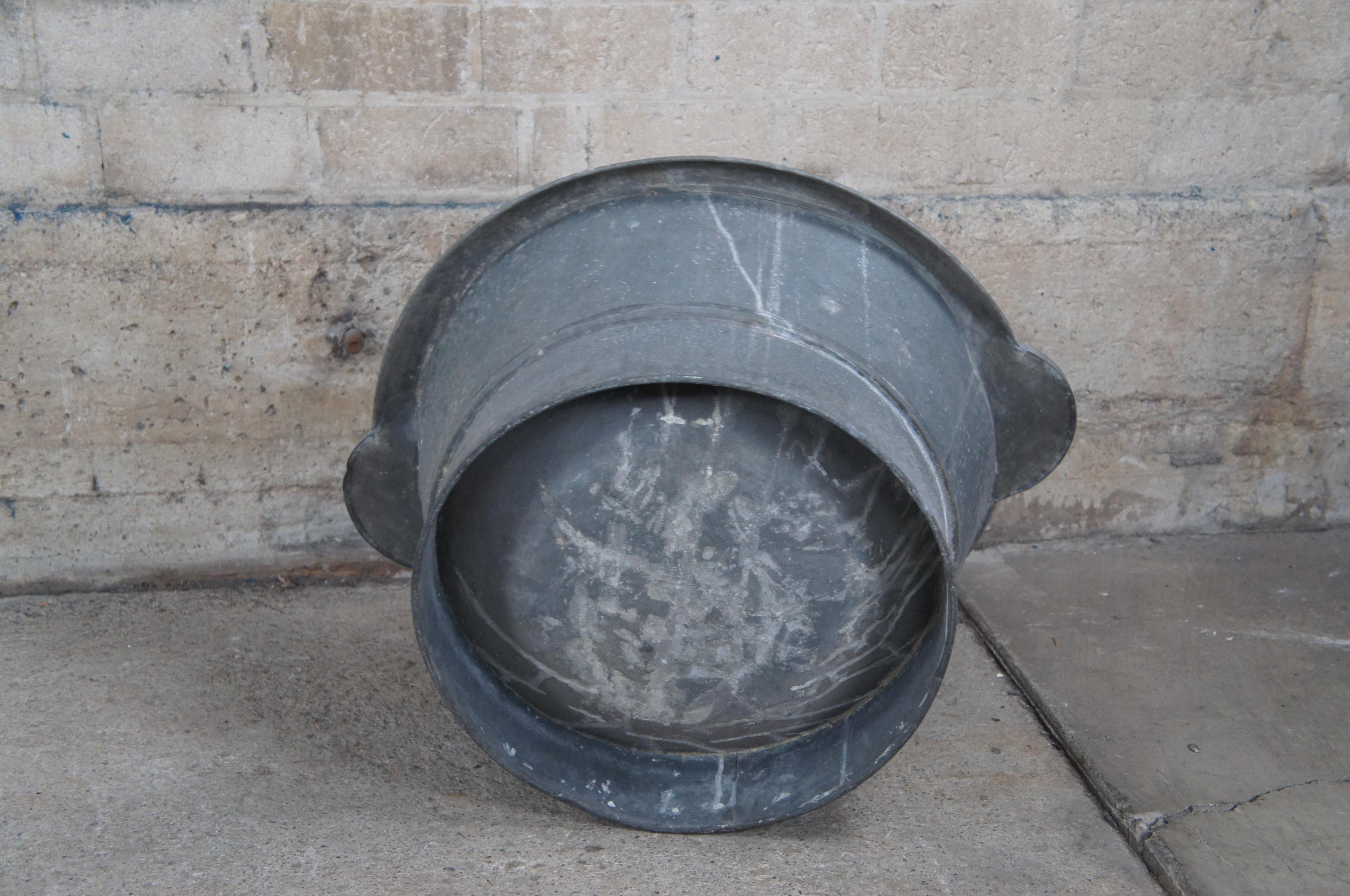 Antique Primitive Galvanized Tin Metal Cowboy Bathtub Wash Tub W Backrest 2