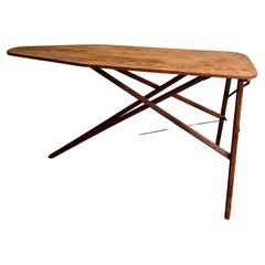 Mesa de madera plegable para tabla de planchar de estilo rústico antiguo hecha a mano
