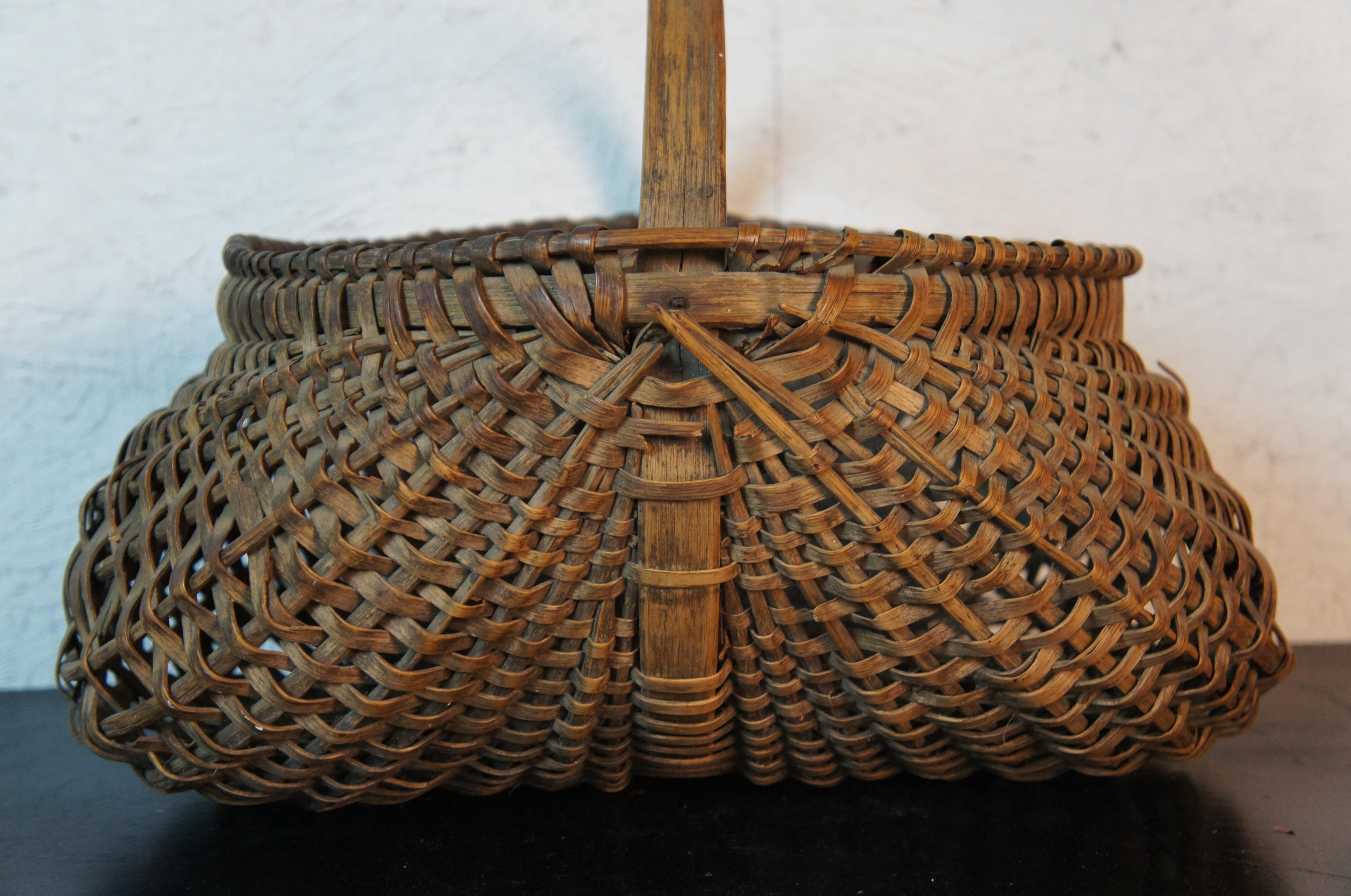 Antique Hand Woven Country Farmhouse Buttocks Butt Egg Basket 2