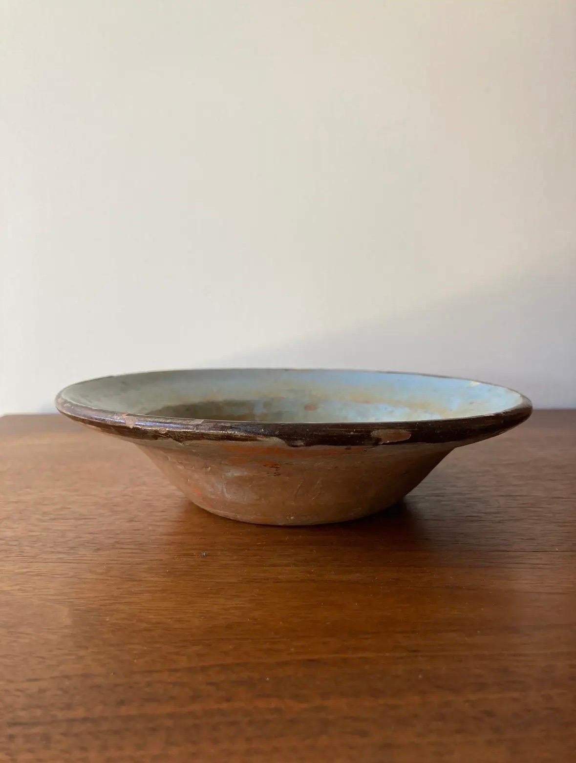 Primitive handmade decorative bowl with patina’d floral motif. Made in Bulgaria in the late 19th century.

Shipping from Orange California.