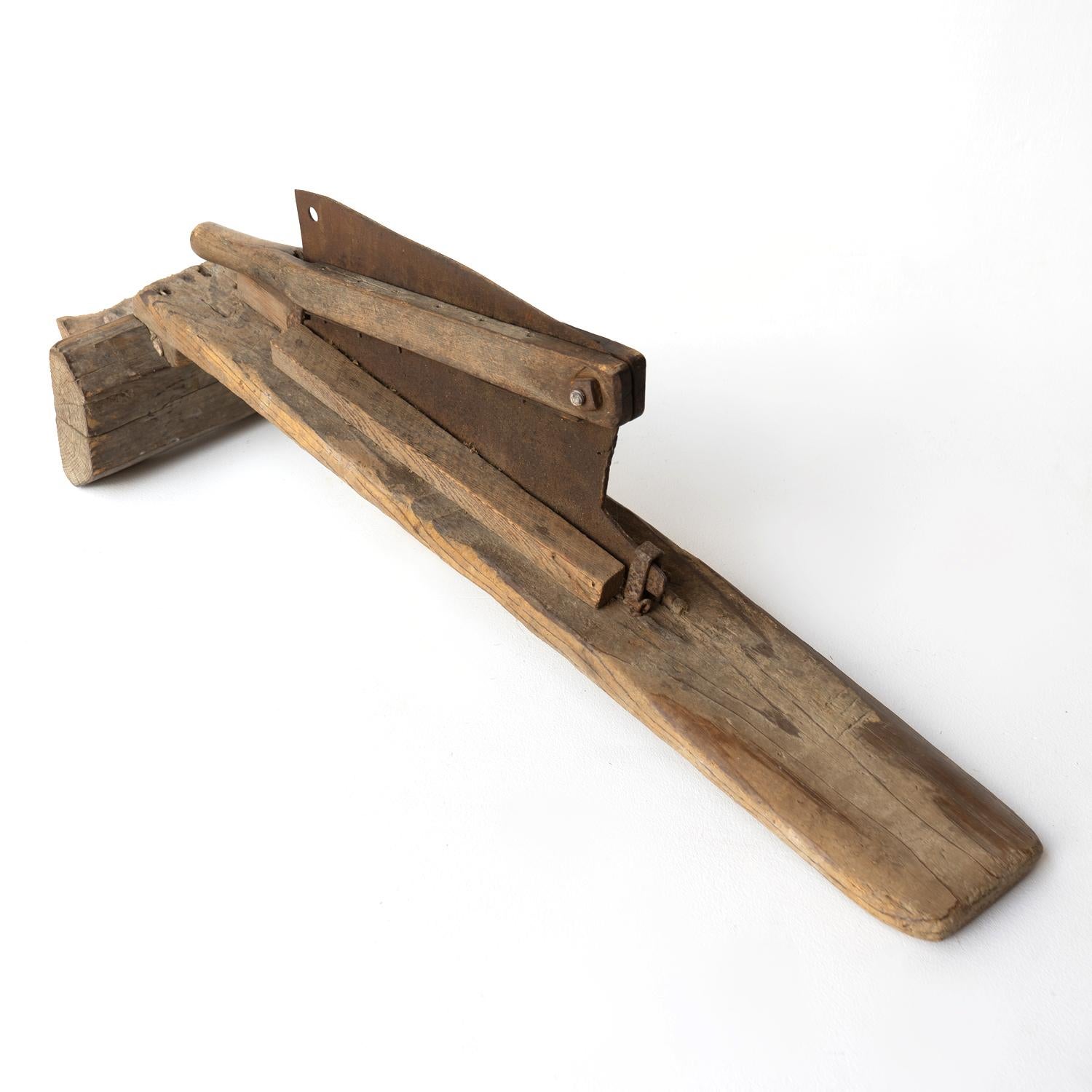 Antique Primitive Japanese Straw Cutter, Sculptural Rustic Farm Equipment In Good Condition For Sale In Bristol, GB